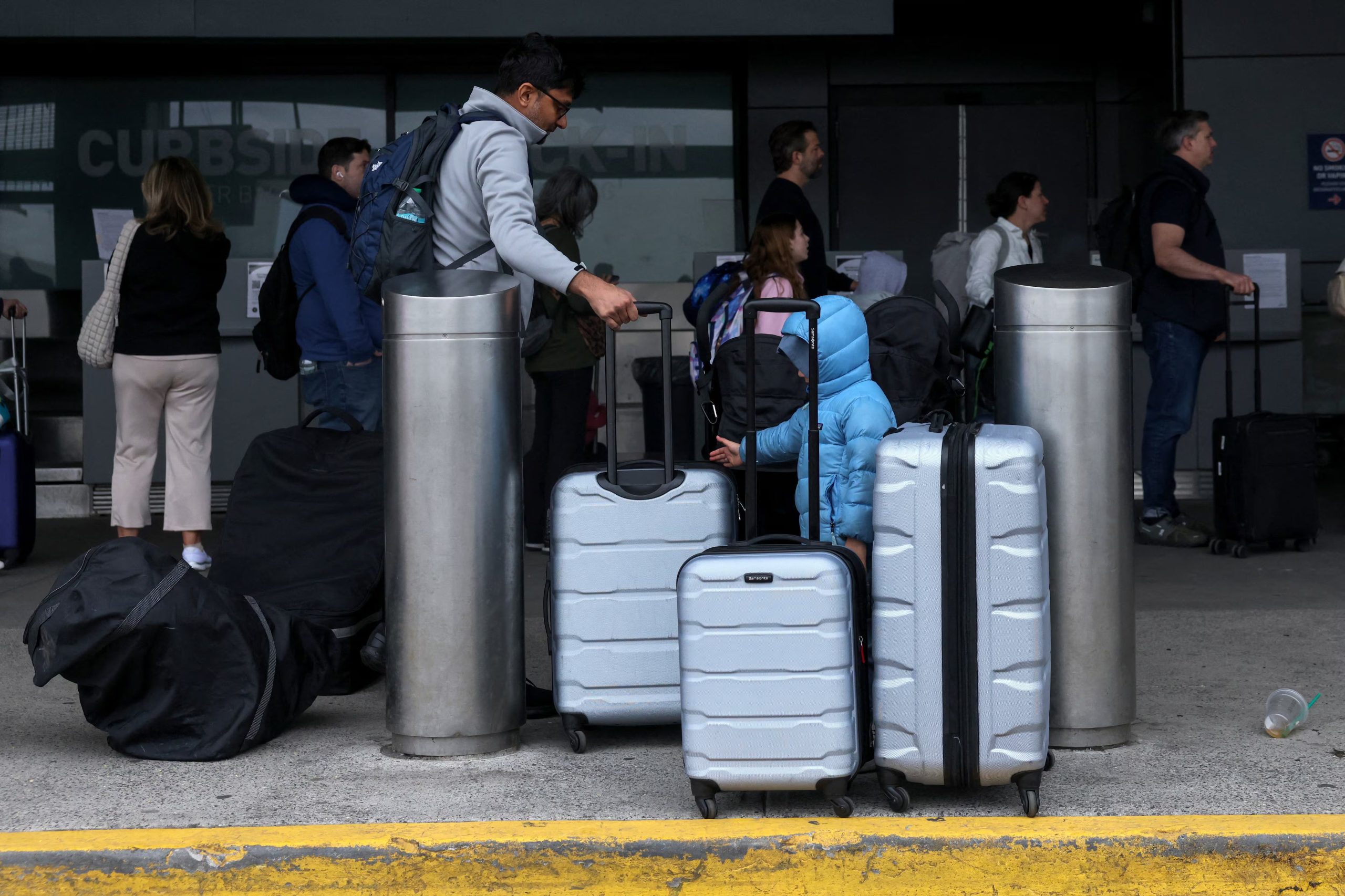 El programa Families on the Fly de la TSA implementa filas exclusivas para familias con niños, aunque se desconoce su operatividad durante el actual cierre del gobierno (REUTERS/Shannon Stapleton)