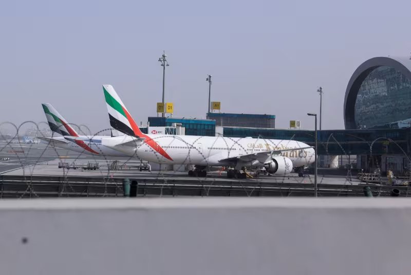  Aviones estacionados en la Terminal 3 del Aeropuerto Internacional de Dubái, el 5 de marzo de 2026 (REUTERS/Raghed Waked)