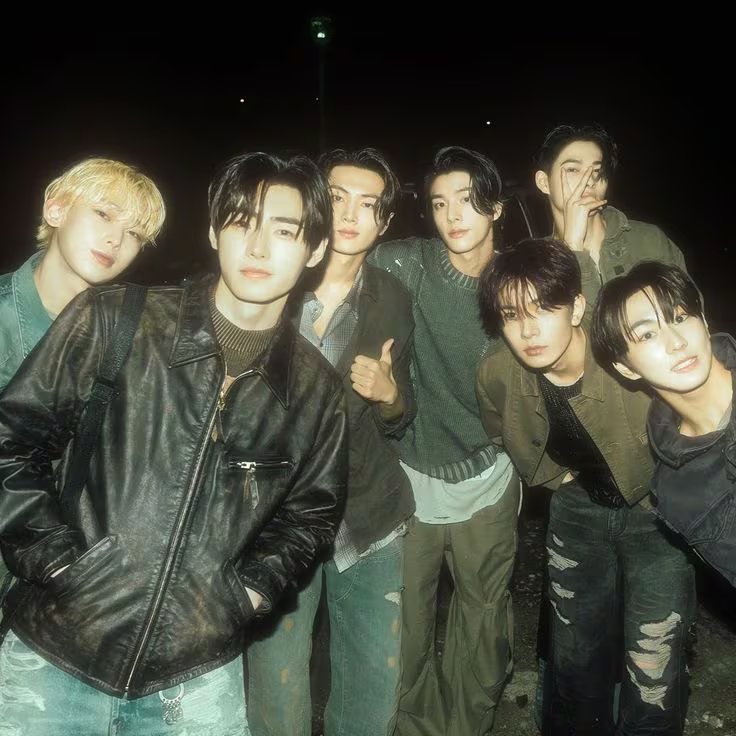 ENHYPEN, es una boy band surcoreana formada por Belift Lab. Su formación original tenía siete integrantes (Composición fotográfica: BELIFT LAB)
