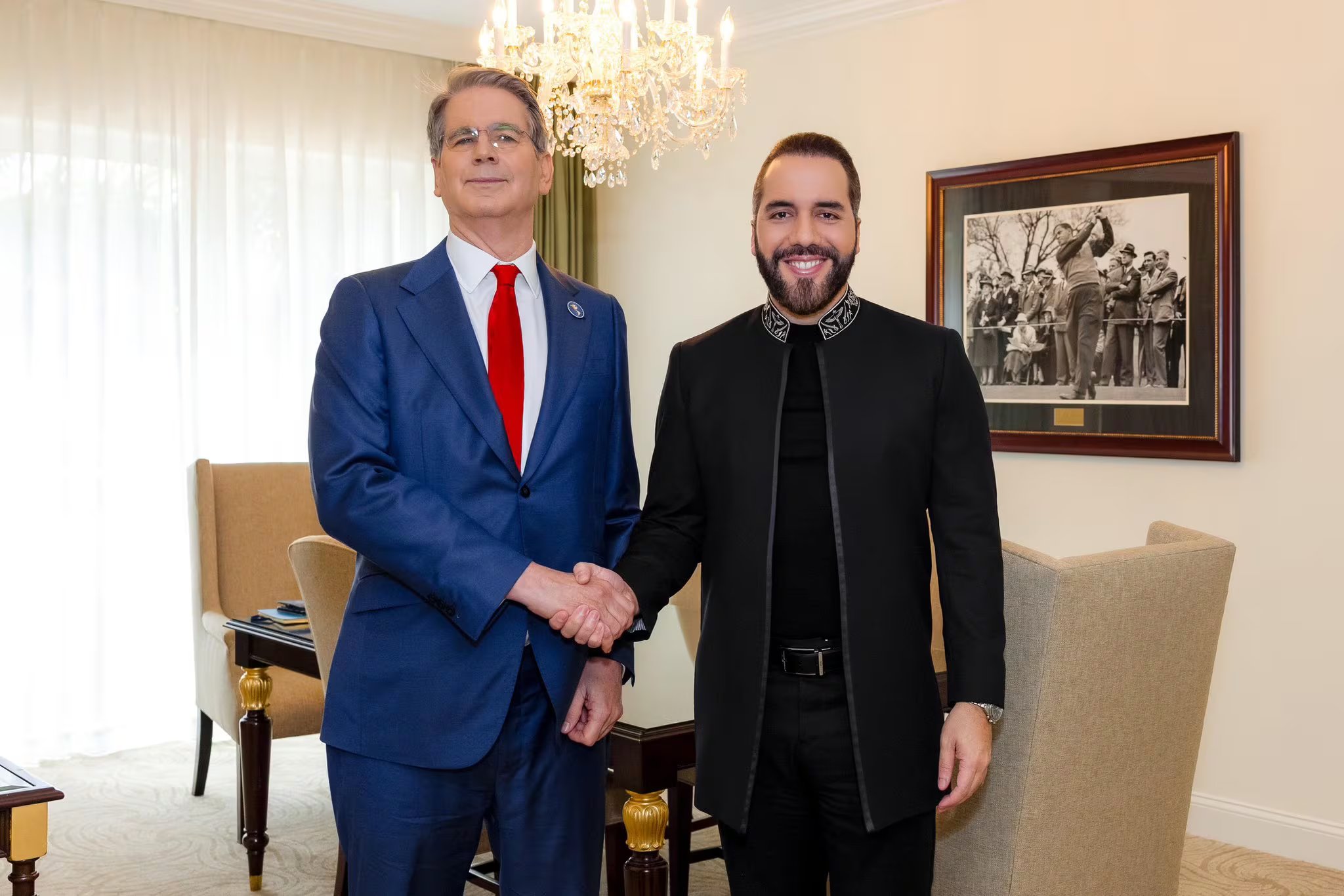 El Presidente Nayib Bukele re reunión con Scott Bessent, Secretario del Tesoro de Estados Unidos. (Cortesía: casa Presidencial de El Salvador)