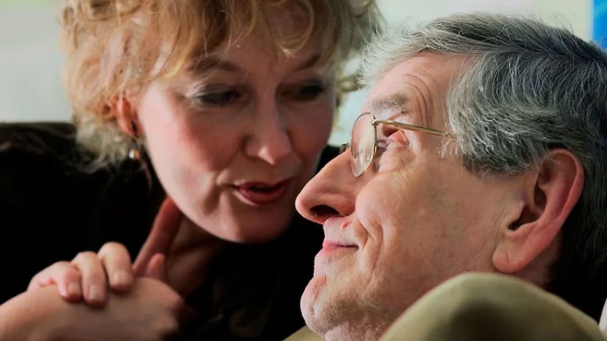 Clive Wearing fue atacado por un virus que afectó su cerebro y le borró la memoria