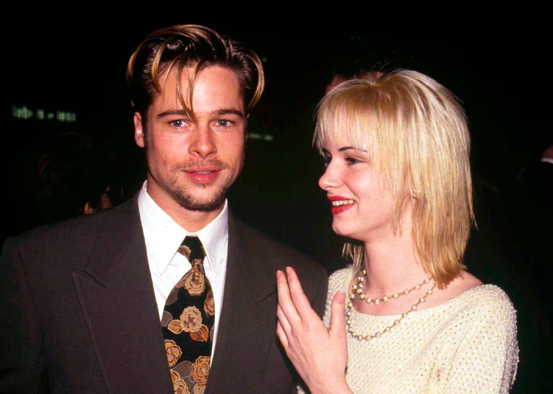 Christina Applegate confiesa que el episodio con Brad Pitt generó años de distanciamiento, confirmado por las preguntas de futuras parejas famosas del actor (John Roca/Shutterstock)