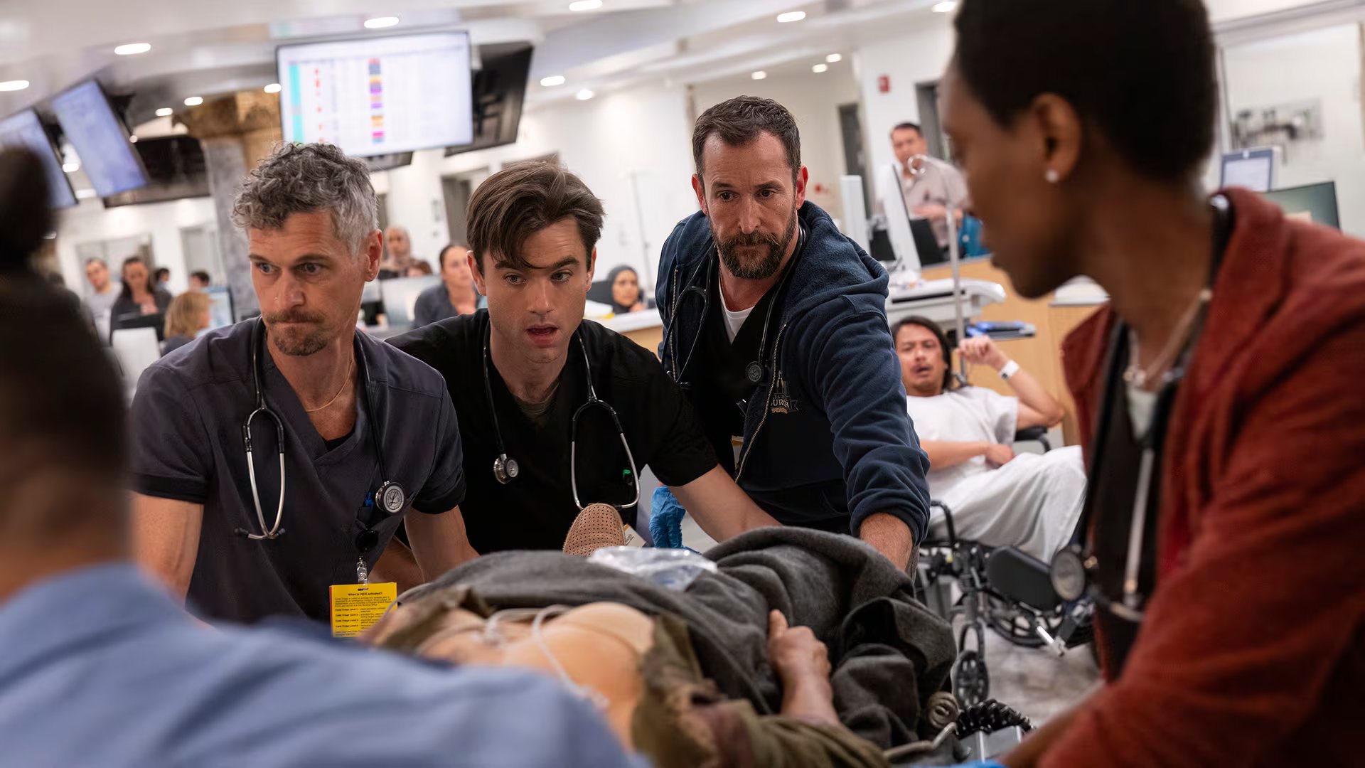 En la serie The Pitt hubo un reconocimiento a los pioneros de las emergencias médicas