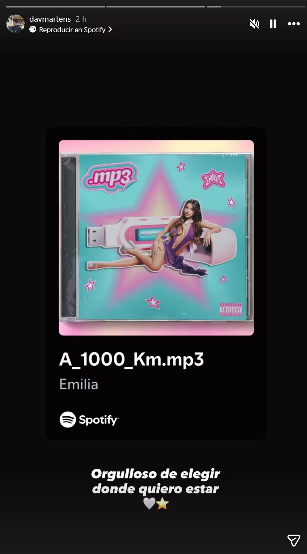 El ex estilista de Tini y actual de Emilia Mernes encendió la polémica al publicar un mensaje sobre su lealtad profesional