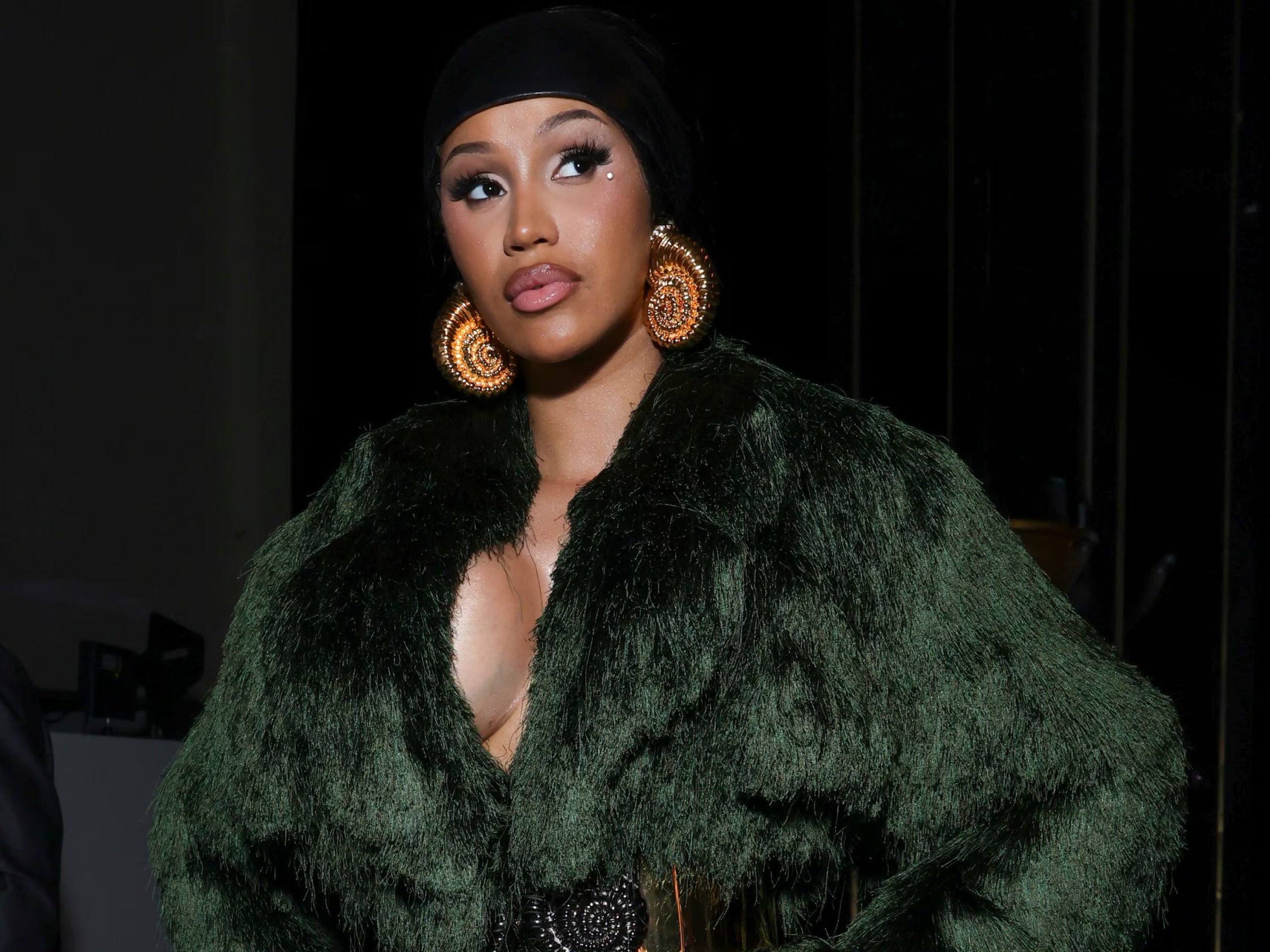 Fans de Cardi B aplaudieron la decisión de la artista de detener el espectáculo y hacer un llamado por la convivencia pacífica
(Foto de Vianney Le Caer/Invision/AP, archivo)