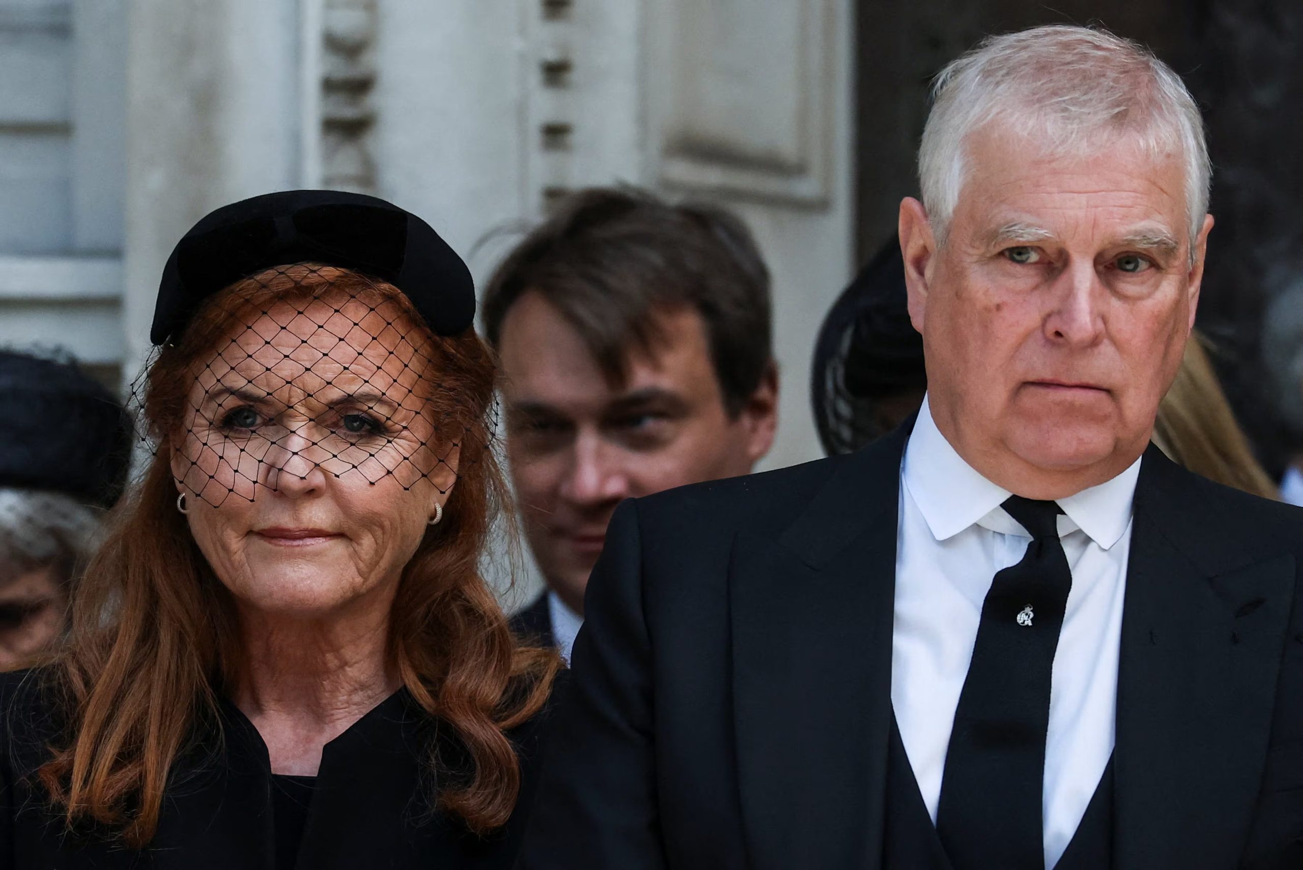 Andrés y Sarah en el funeral de la duquesa de Kent. (REUTERS/Toby Melville)