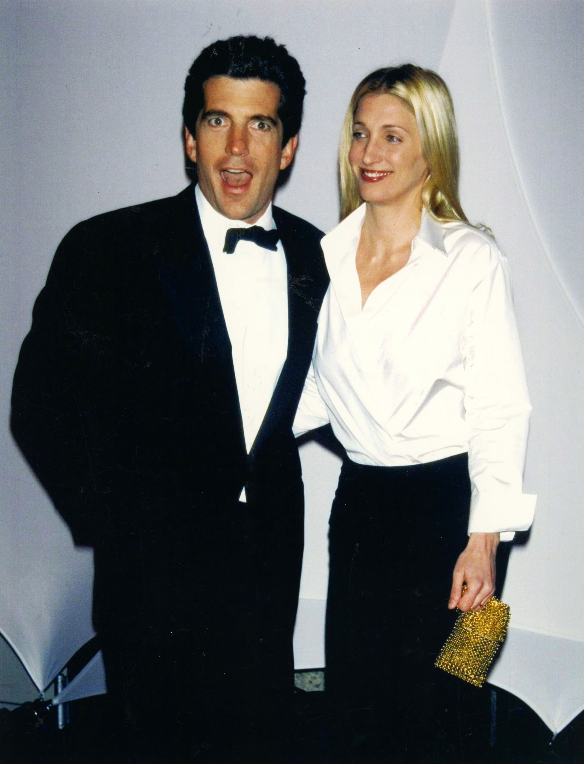 El proceso de creación del vestido implicó una estrecha colaboración entre Rodriguez y Bessette, con la inspiración de que la personalidad de la novia brillara (REX Features/Shutterstock /The Grosby Group)