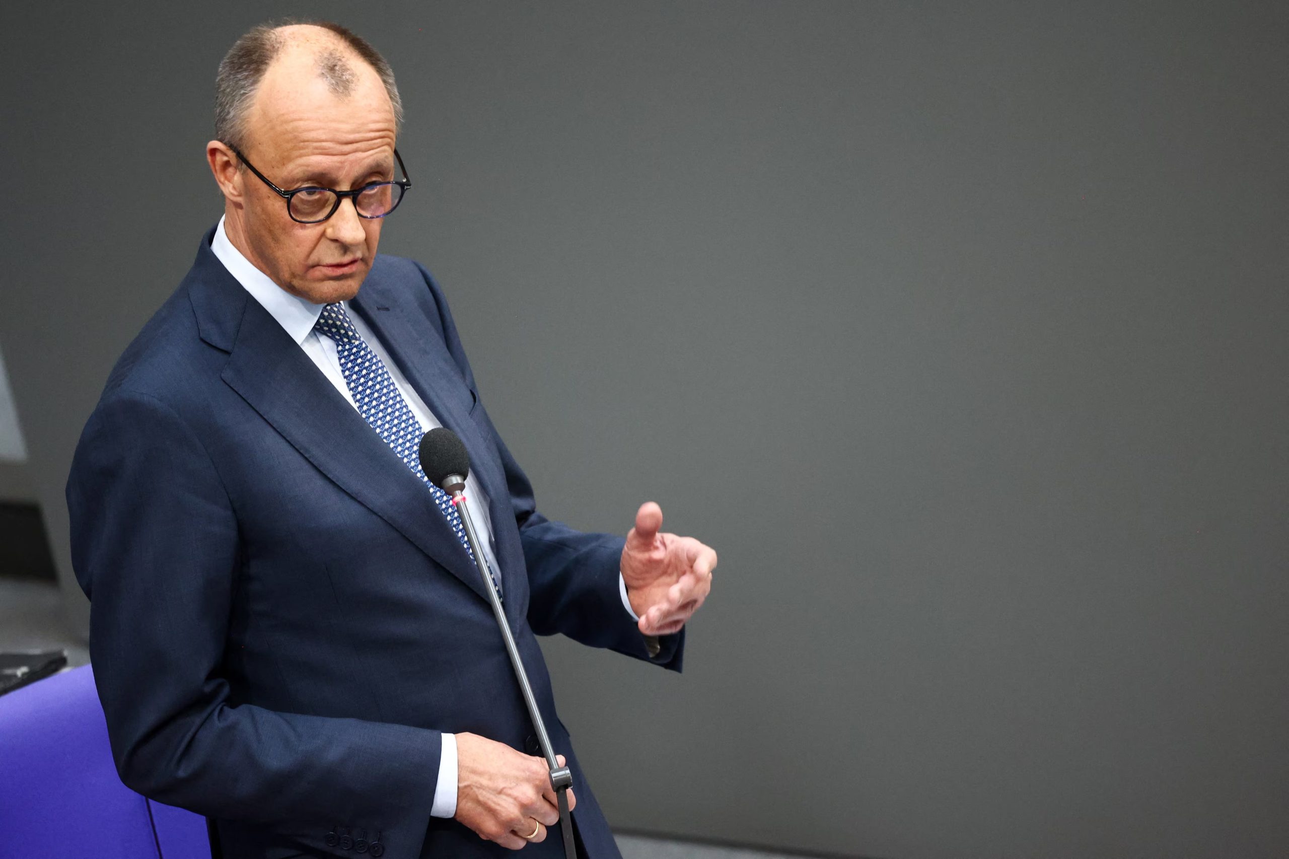 Merz afirmó el año pasado que, tras el fin de la guerra civil, los ciudadanos sirios ya no tienen “motivos para solicitar asilo en Alemania” (REUTERS)