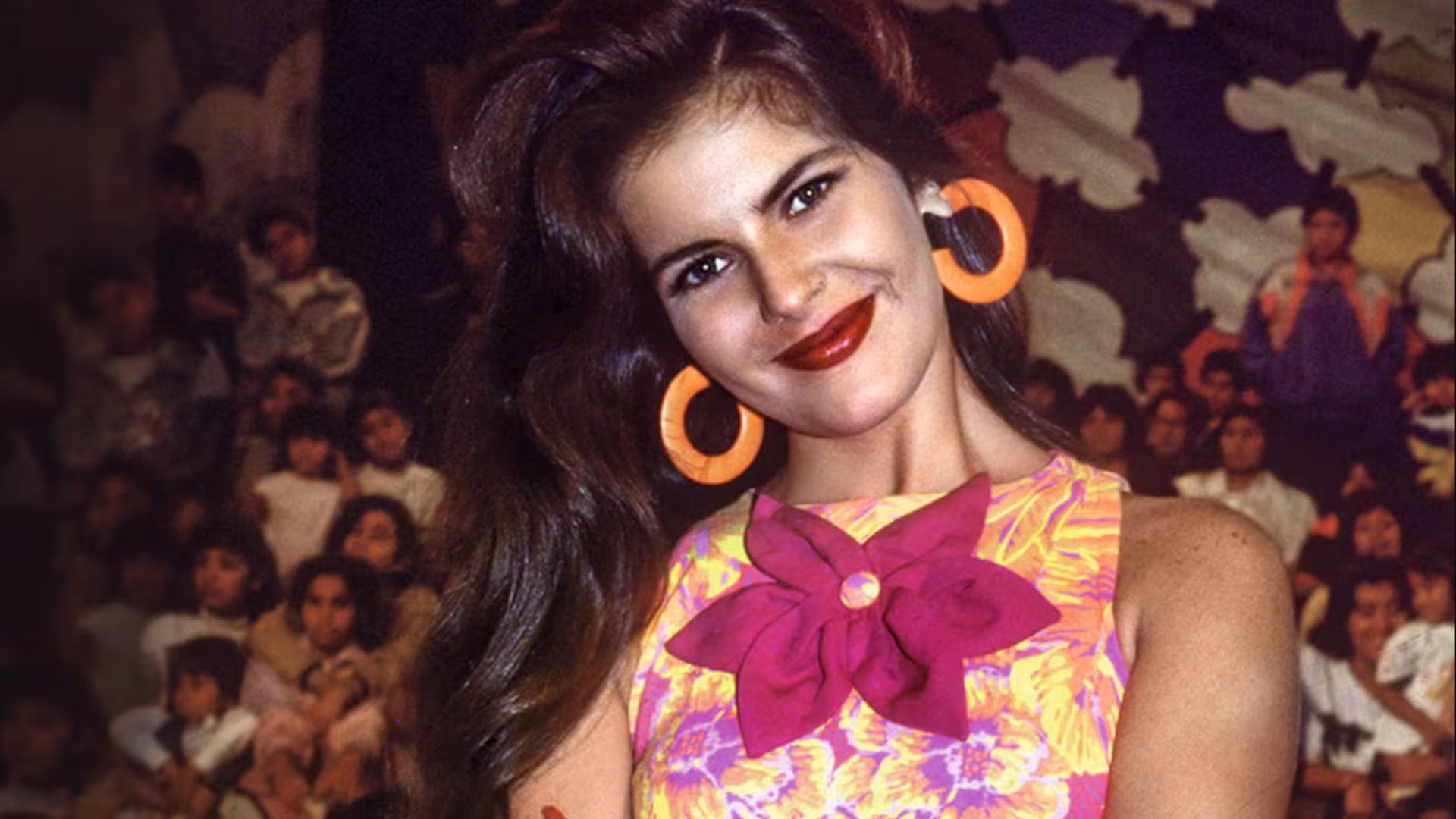 La sonrisa de Mónica Santa María iluminó Nubeluz, pero su lucha interna la llevó a un destino trágico. Su legado sigue vivo en quienes crecieron con su alegría. (GEC)