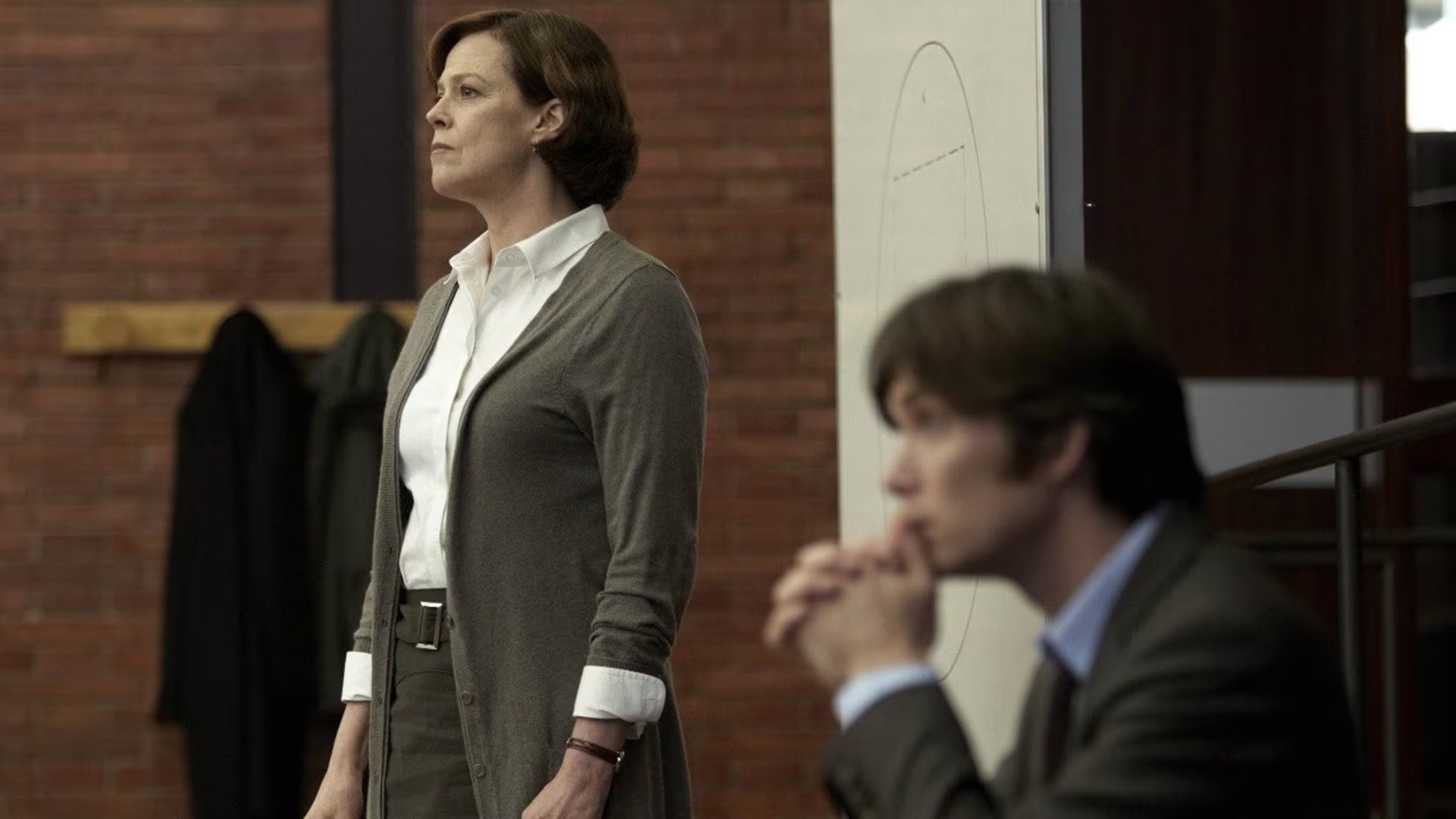 Sigourney Weaver y Cillian Murphy en 'Luces rojas', de Rodrigo Cortés (2012)