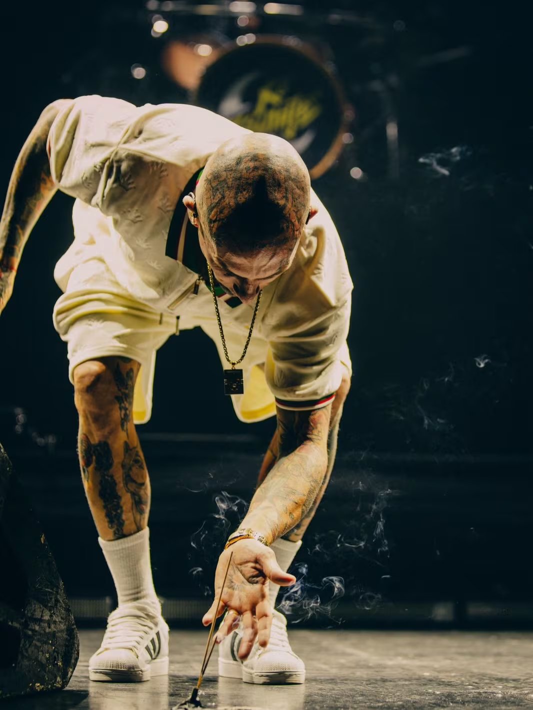 Noir afirmó que, aunque él se retira temporalmente, las redes sociales de Ke Personajes seguirán activas bajo administración del equipo de la banda