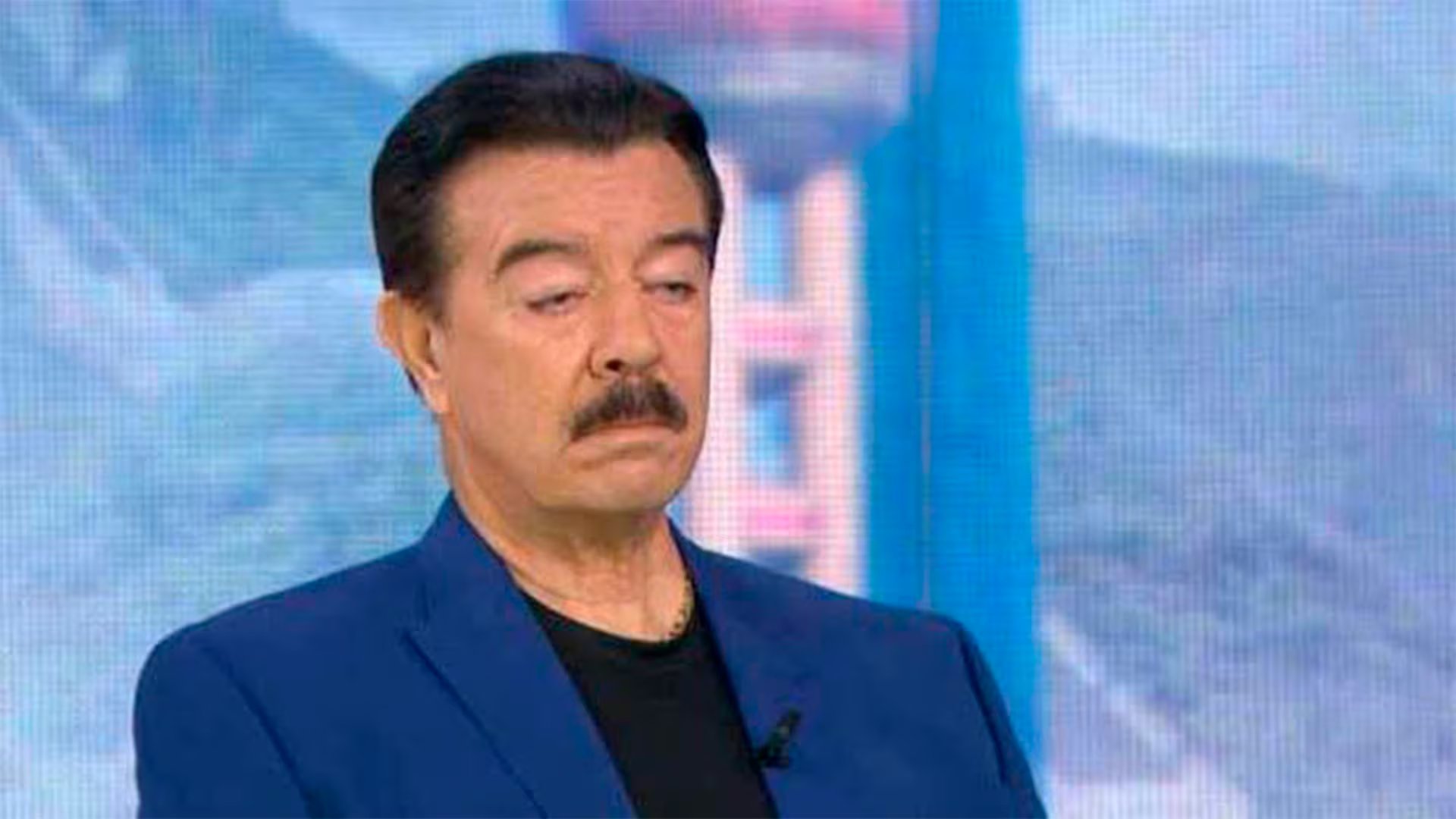 Mike Vigil, exjefe de Operaciones Internacionales de la DEA 
(Twitter@SergioyLupita)