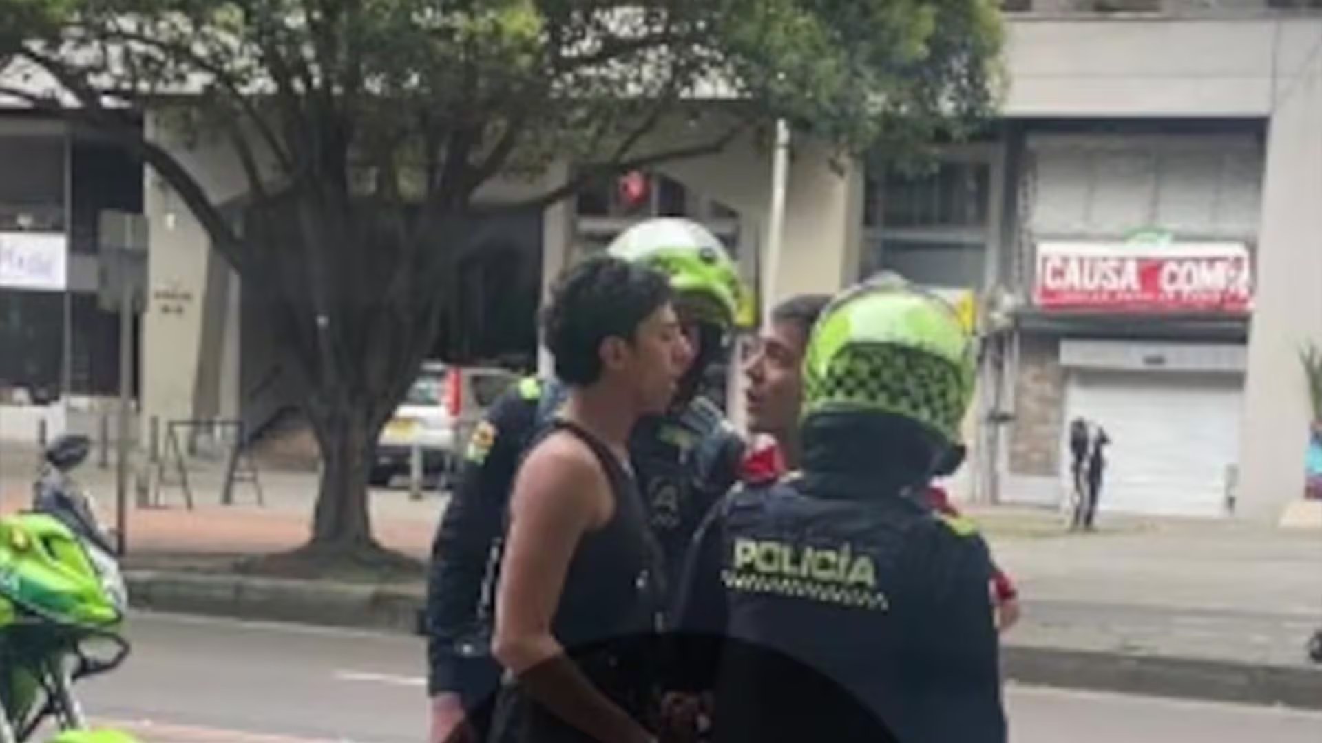 El joven habría protagonizado un altercado con otra persona que se encontraba en el lugar - crédito @lauragonzalez503 / TikTok