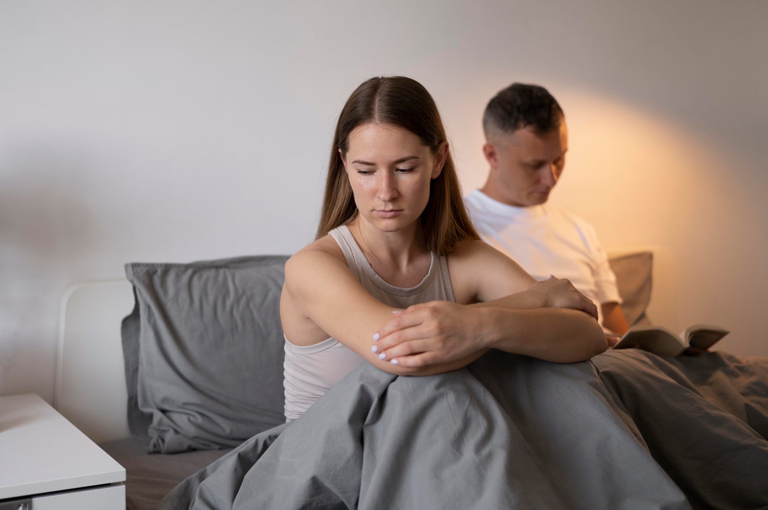 El psicólogo explica las trampas mentales que supone la relación intermitente. (Freepik)