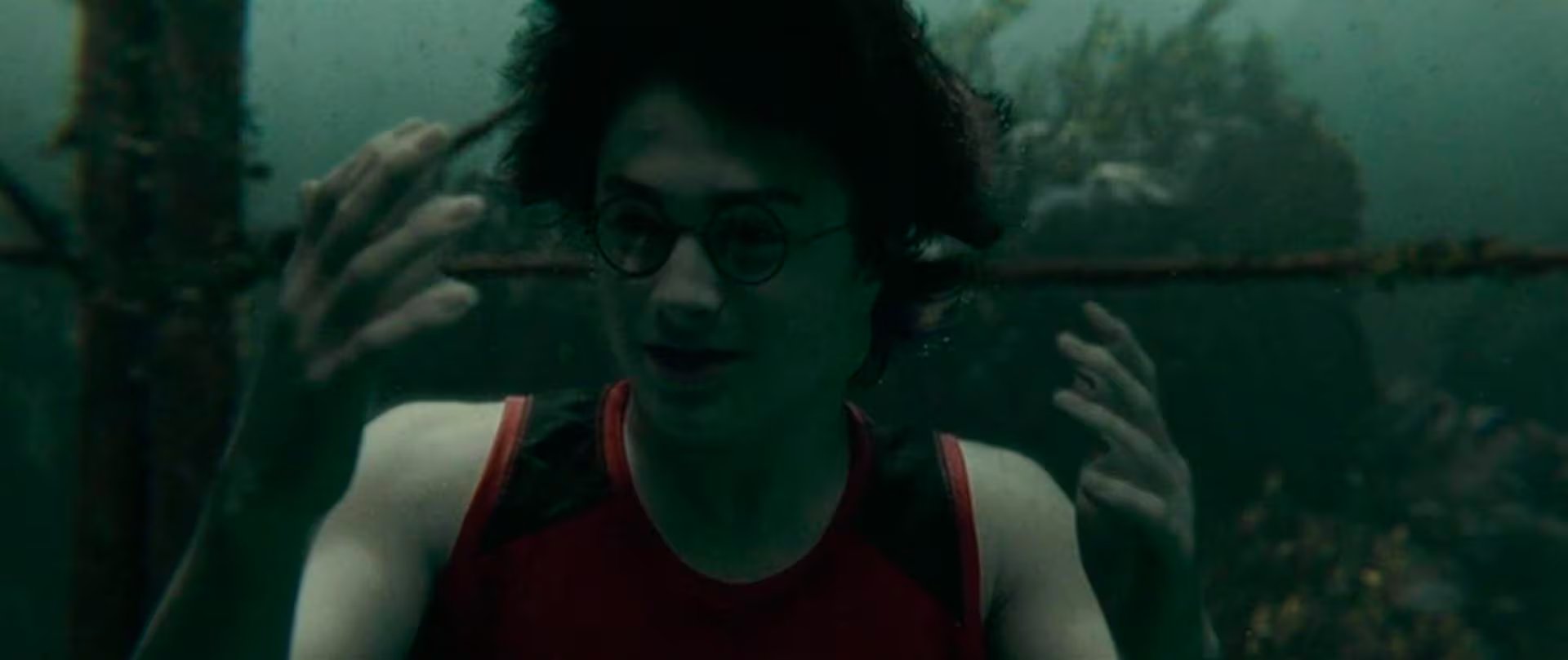 Las estrictas medidas de seguridad en escenas subacuáticas impidieron una emergencia cuando Radcliffe confundió señales durante el rodaje de