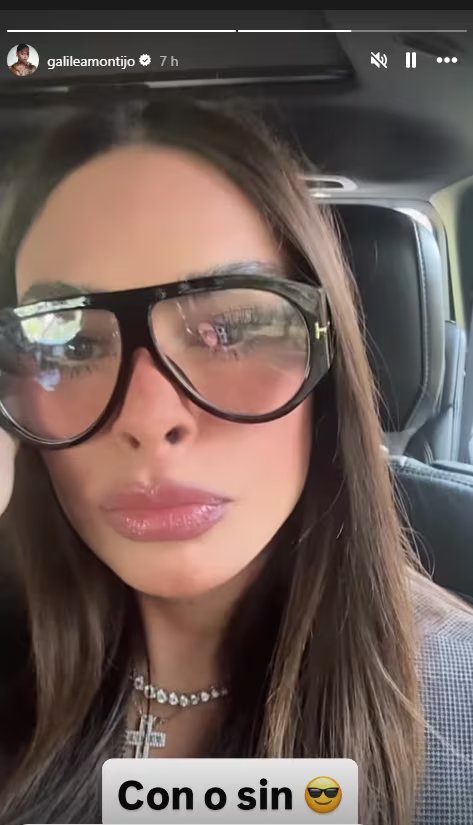 La presentadora de Televisa confirmó que se sometió a un levantamiento de ceja, aunque no fue una cirugía convencional.
(Captura de pantalla)