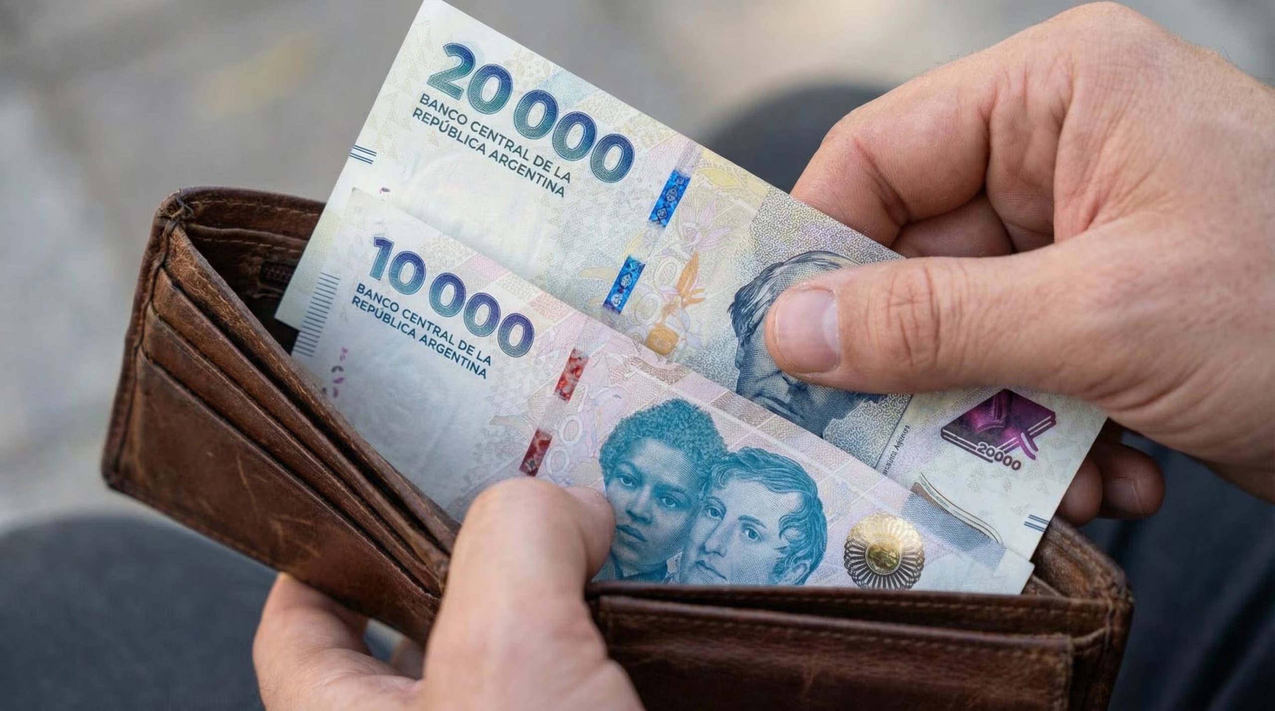 El silencio sobre las finanzas personales limita el aprendizaje individual y la salud emocional de las personas (Imagen Ilustrativa Infobae)