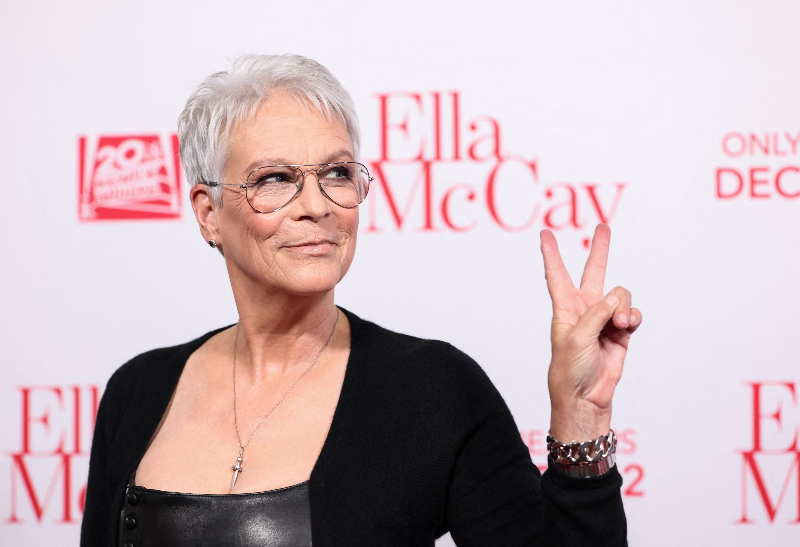 Cast member Jamie Lee Curtis attends the world premiere for the film 
