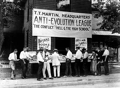 Inicio del juicio el 10 de julio de 1925
