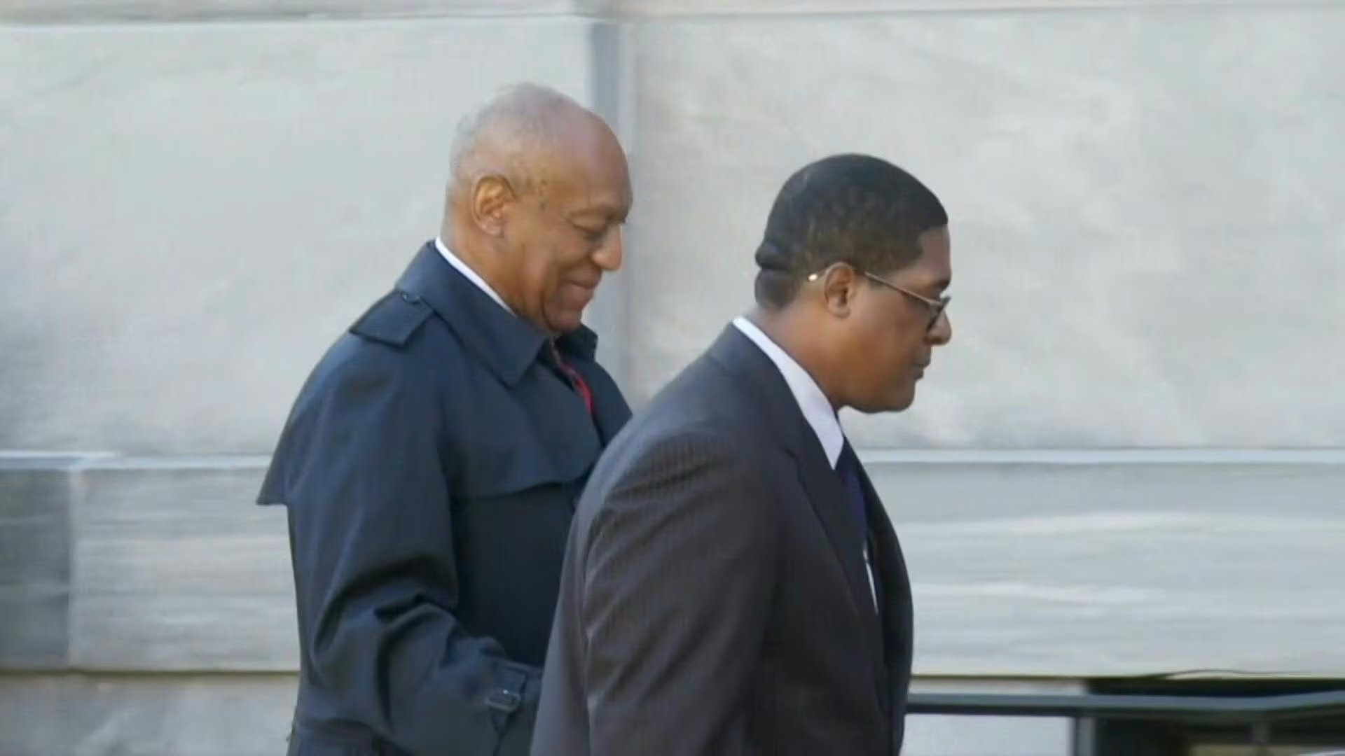 En 2022, un jurado en California determinó que Bill Cosby agredió sexualmente a una adolescente hace casi cinco décadas. (AFP)