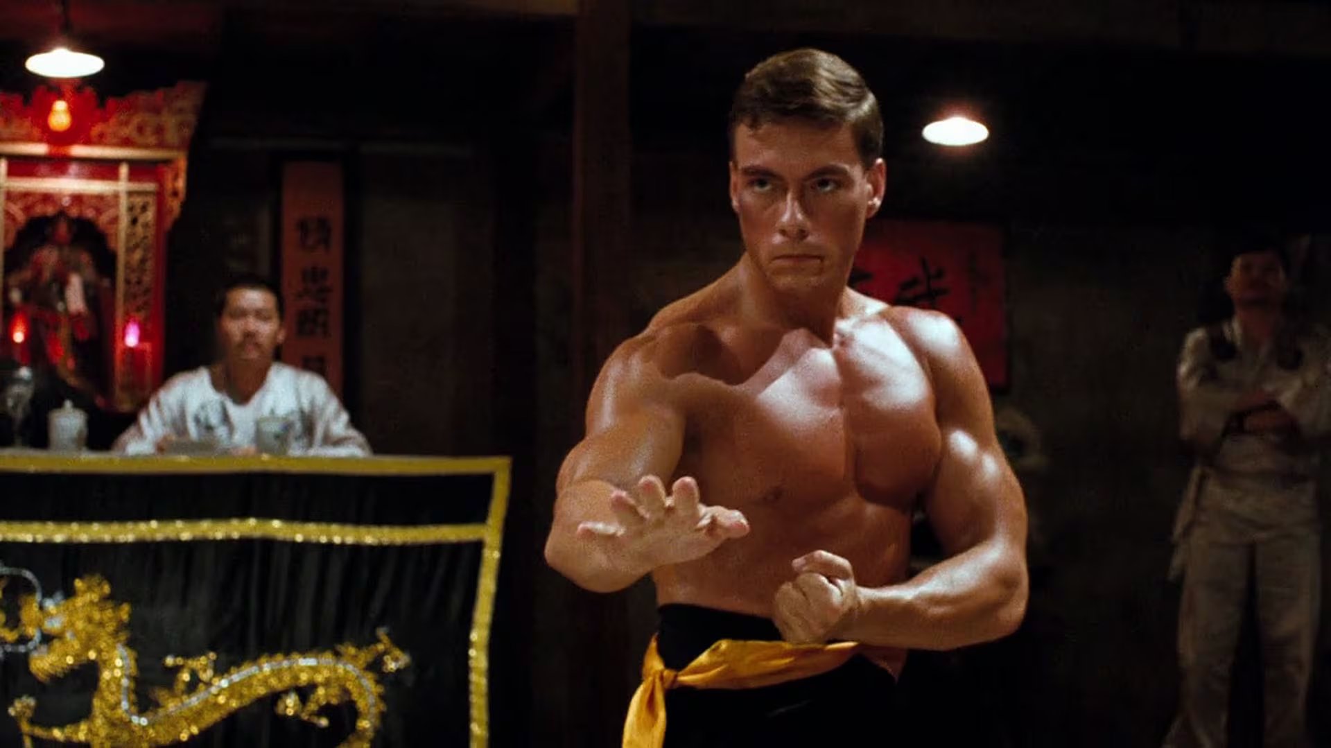 La imagen de Van Damme como ícono de películas de acción se cimentó gracias a su físico musculoso y ágil en Hollywood