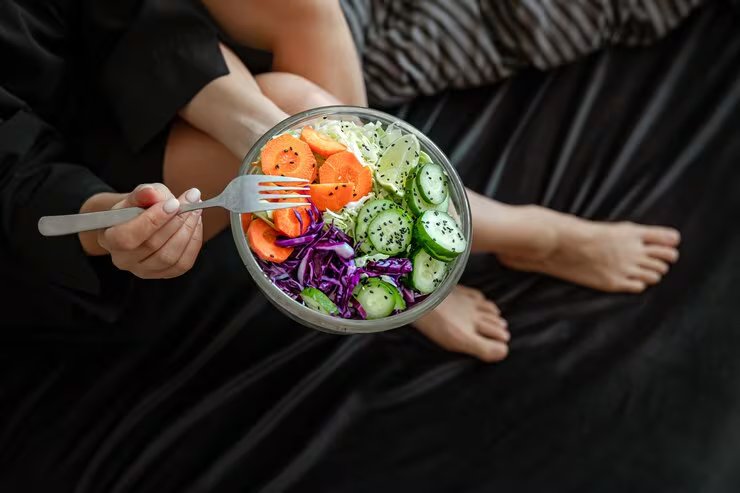 La secuencia de los alimentos puede impactar la energía, el apetito y la salud metabólica (Freepik)