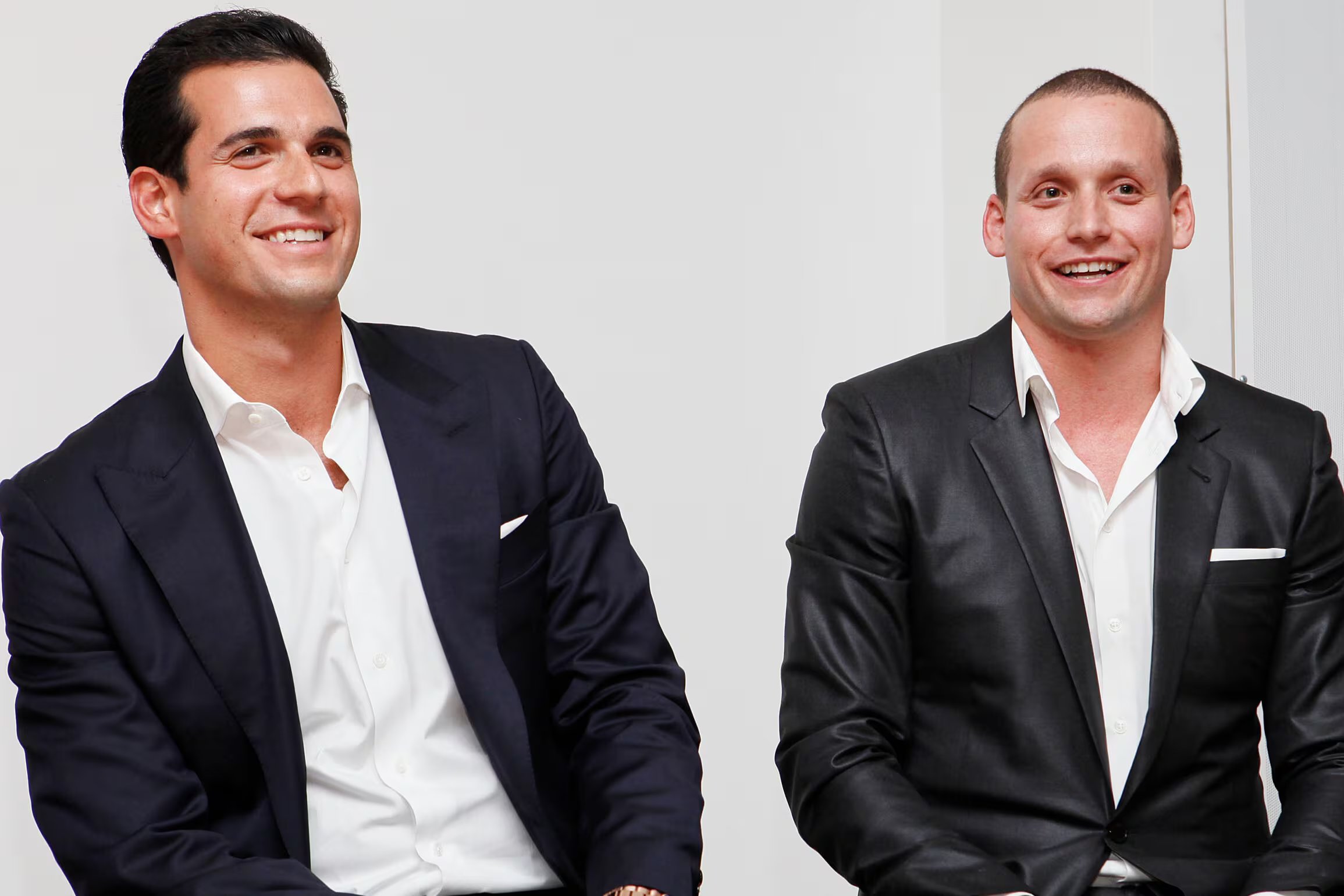 Oren y Tal Alexander hablan en una conferencia de empresarios de bienes raíces en Nueva York el 3 de septiembre del 2013. (Amy Sussman/Invision for DETAILS Magazine/AP Images)