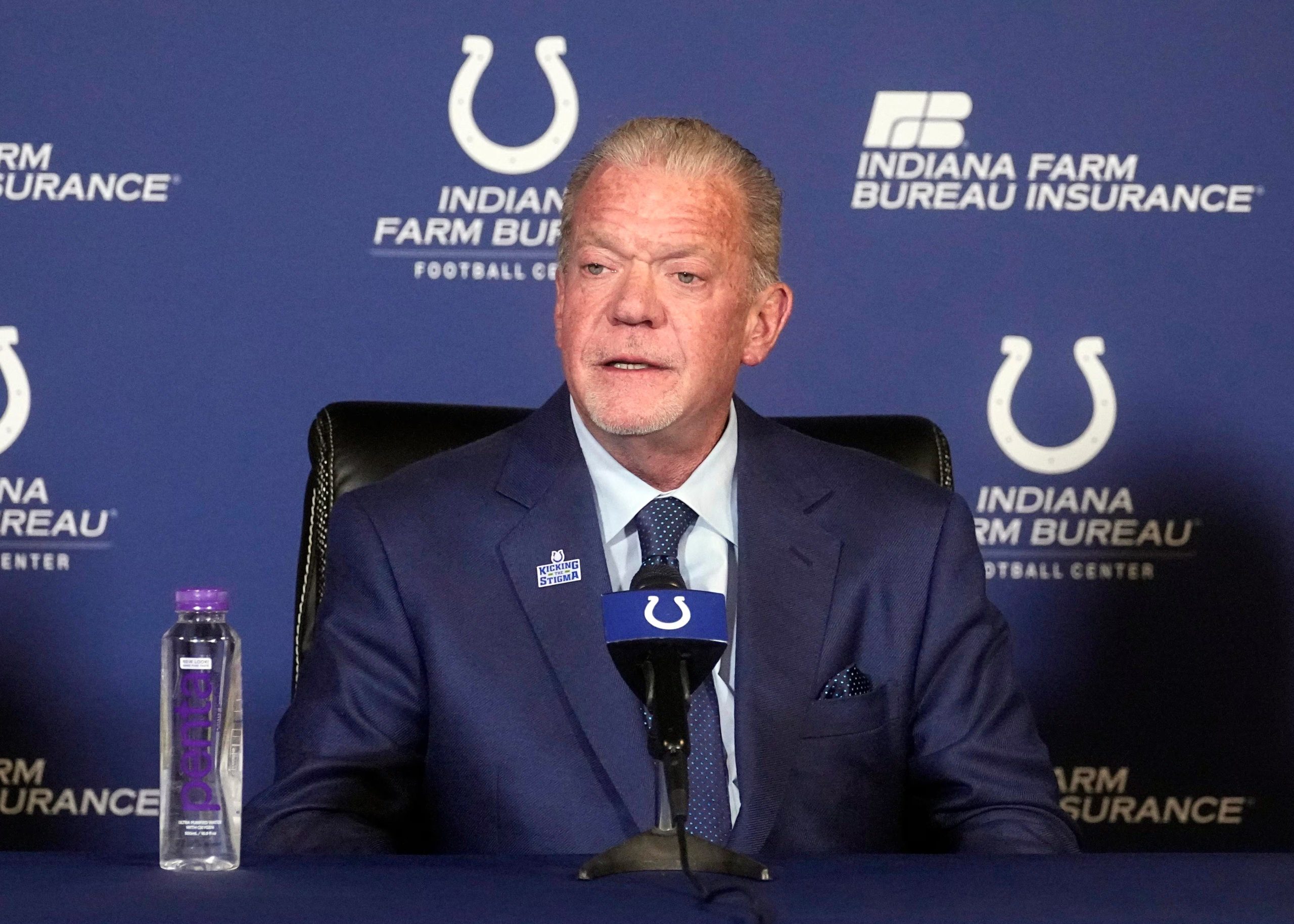 Jim Irsay pasó décadas reuniendo artículos de personalidades importantes. (AP)