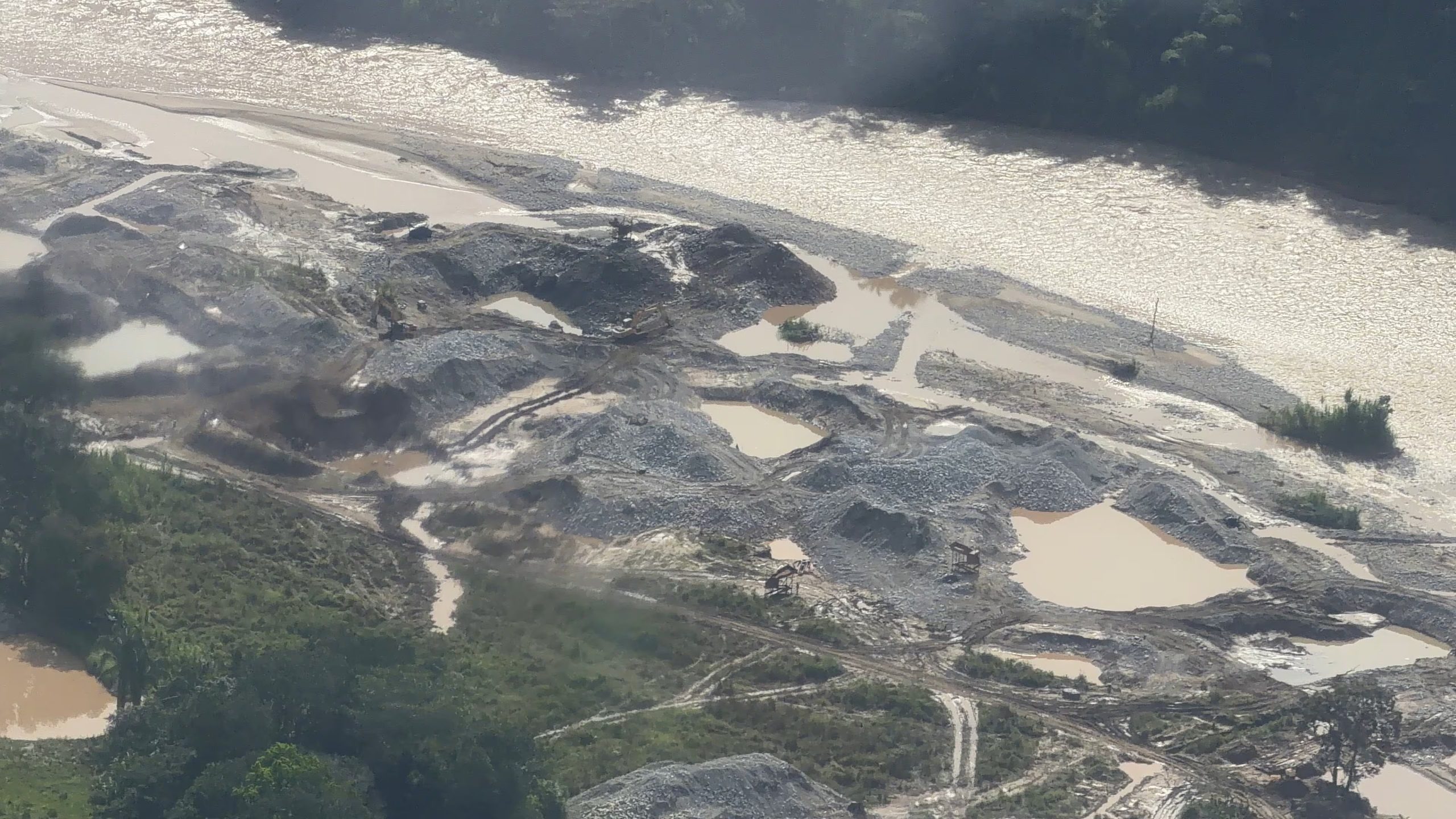 La economía criminal vinculada al oro mueve cada año más de 8.400 millones de dólares y supera los 33 billones de pesos en ganancias ilícitas - crédito Gobernación del Tolima