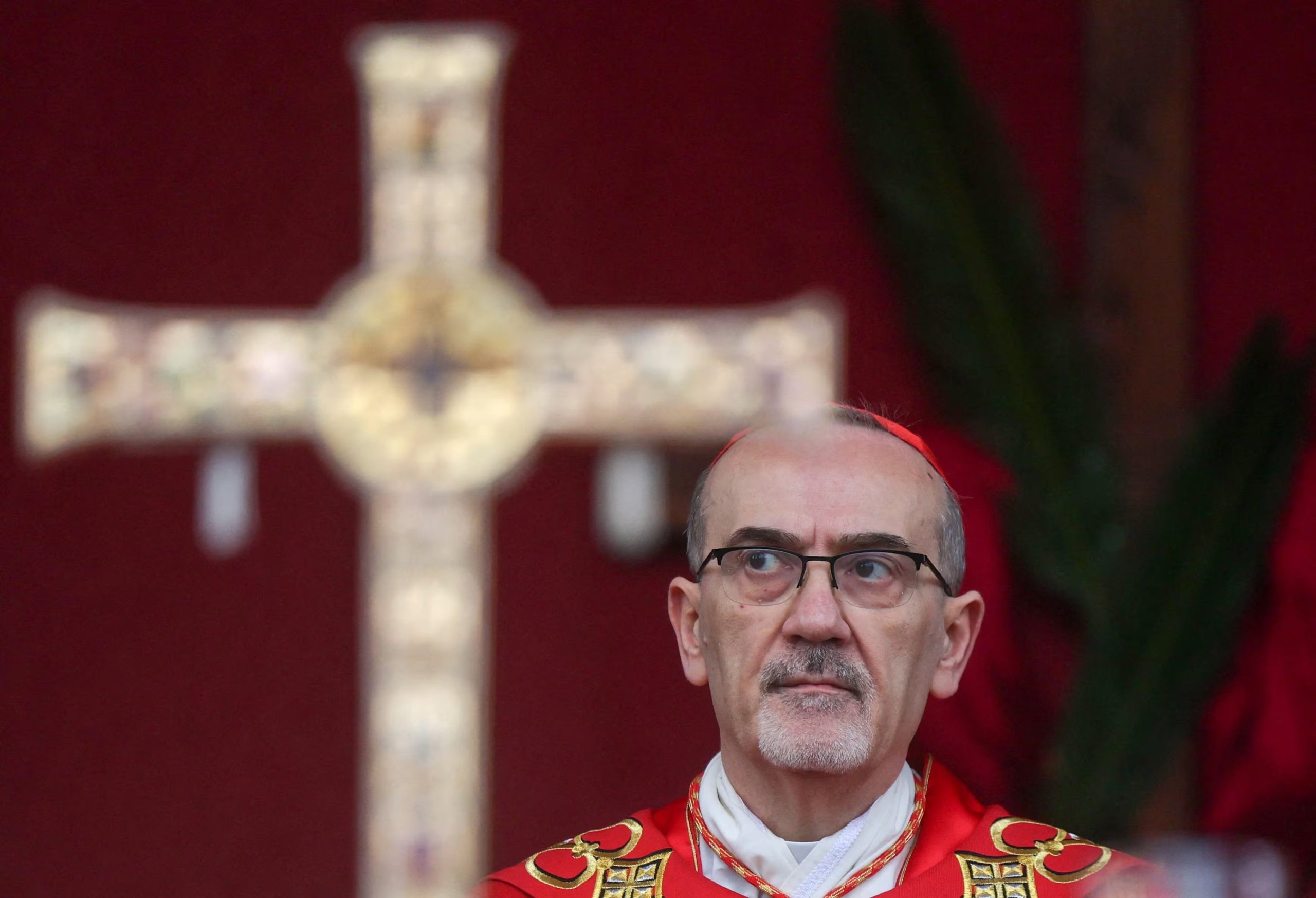 El cardenal Pierbattista Pizzaballa oficia un rezo del Domingo de Ramos en Jerusalén.
