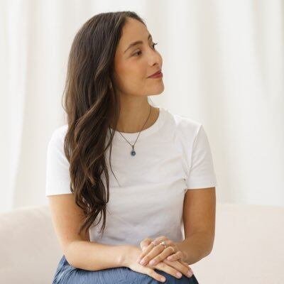 “El endotelio no es solo un recubrimiento de vasos. Es un órgano activo que regula el tono vascular”, dice la experta
(X: @fernandamdo)