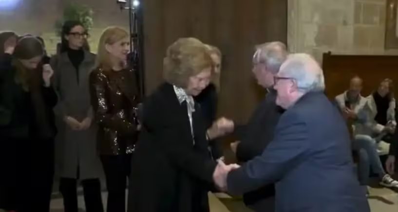 La reina Sofía, su hija la infanta Cristina y sus nietas, Irene y Victoria Federica, en concierto anual de Pascua de Palma de Mallorca. (Redes sociales @CasaReal)