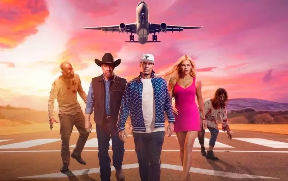 Chuck Norris se despidió del cine con un papel que parodia su propia imagen de héroe invencible.(Radioactive Pictures)