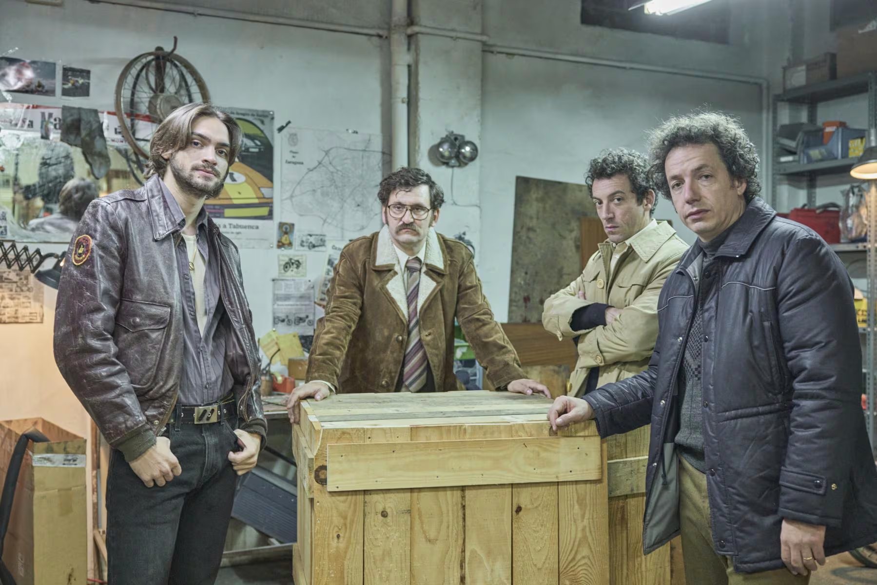 Gabriel Guevara, Raúl Arévalo, Agustín Otón y Vito Sanz, 'Por cien millones' (Movistar Plus+)