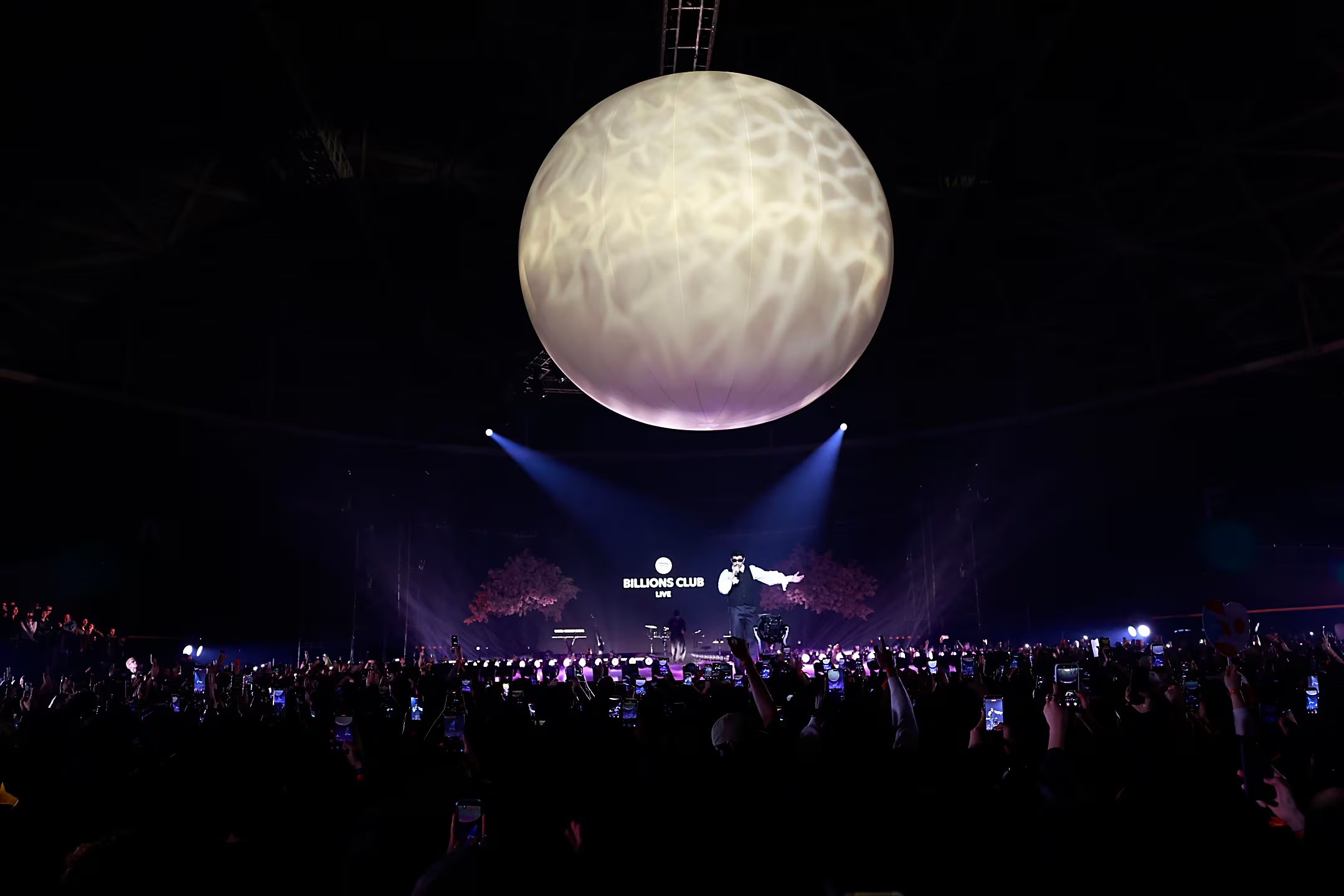 Bad Bunny debutó en Asia con una presentación exclusiva en el Spotify Billions Club Live realizado en Tokio.