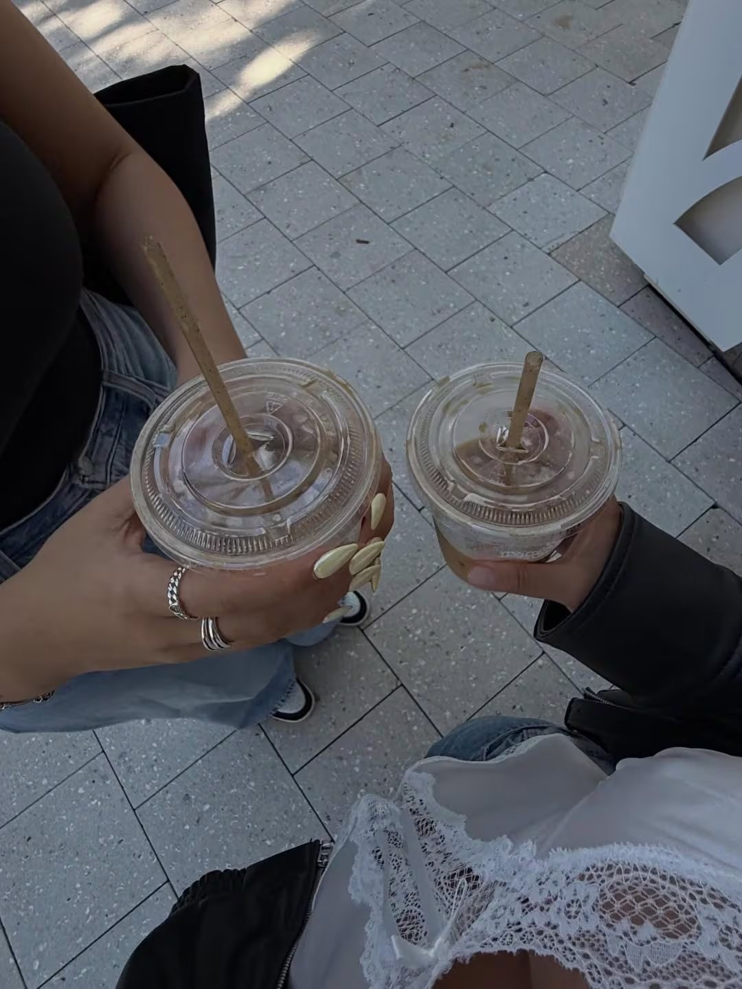 Durante el viaje estuvo acompañada por una amiga y durante unos días también estuvo con Cami Mayan (Instagram)