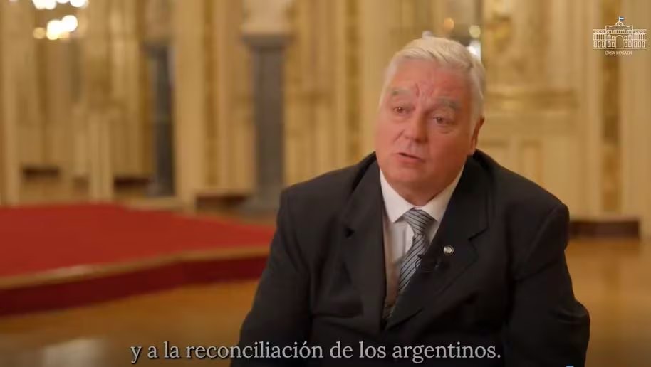 Arturo Larrabure es el otro protagonista del documental que publicó la Casa Rosada