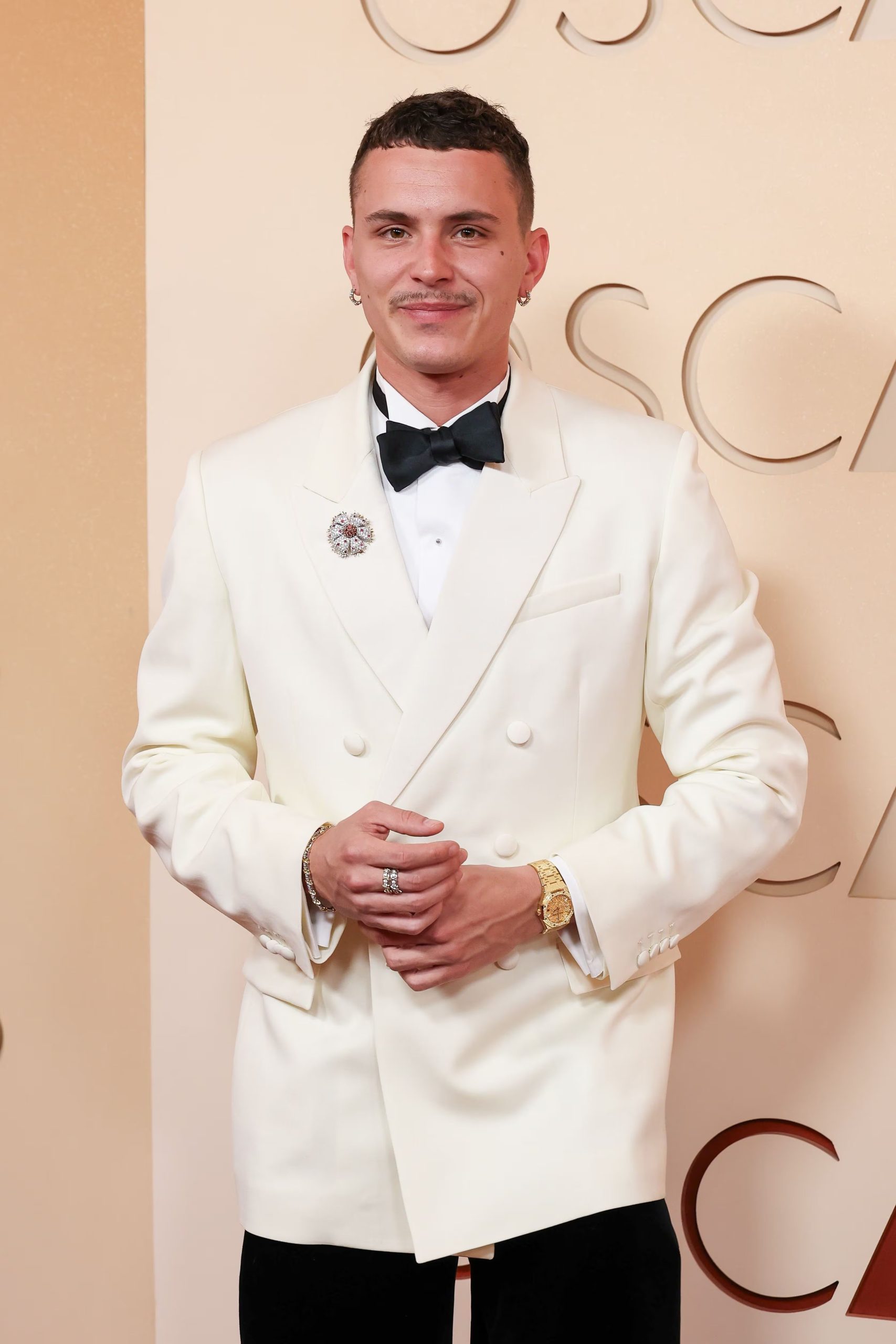 Arón Piper en la 98th gala de los Oscars, 2026 (THE GROSBY GROUP).
