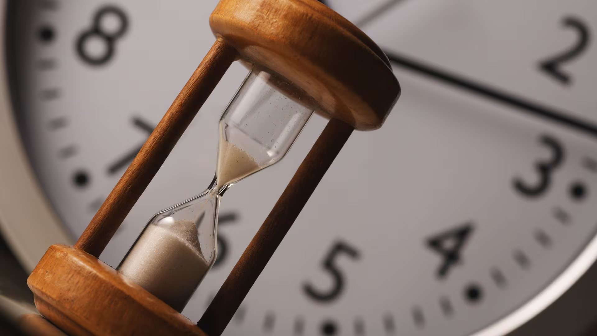 Arizona, Hawái y territorios como Puerto Rico y Guam se exceptúan del cambio de horario de verano y no adelantan sus relojes.