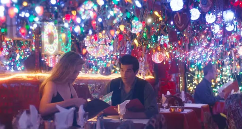 La primera cita de John F. Kennedy Jr. y Carolyn Bessette no se llevó a cabo en el restaurante Panna II Garden (Captura de video)