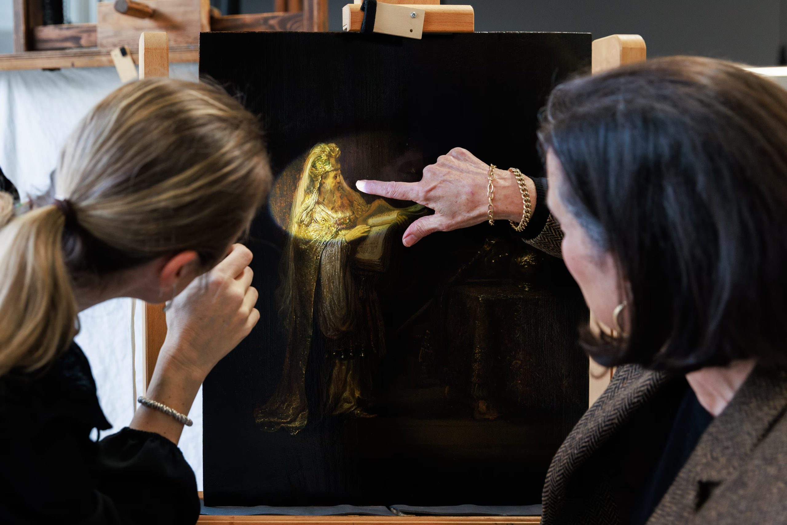 El cuadro se suma a una serie de pinturas bíblicas de la juventud de Rembrandt, consolidando su legado dentro de la tradición artística neerlandesa del siglo XVII - (Kelly Schenk, Rijksmuseum)