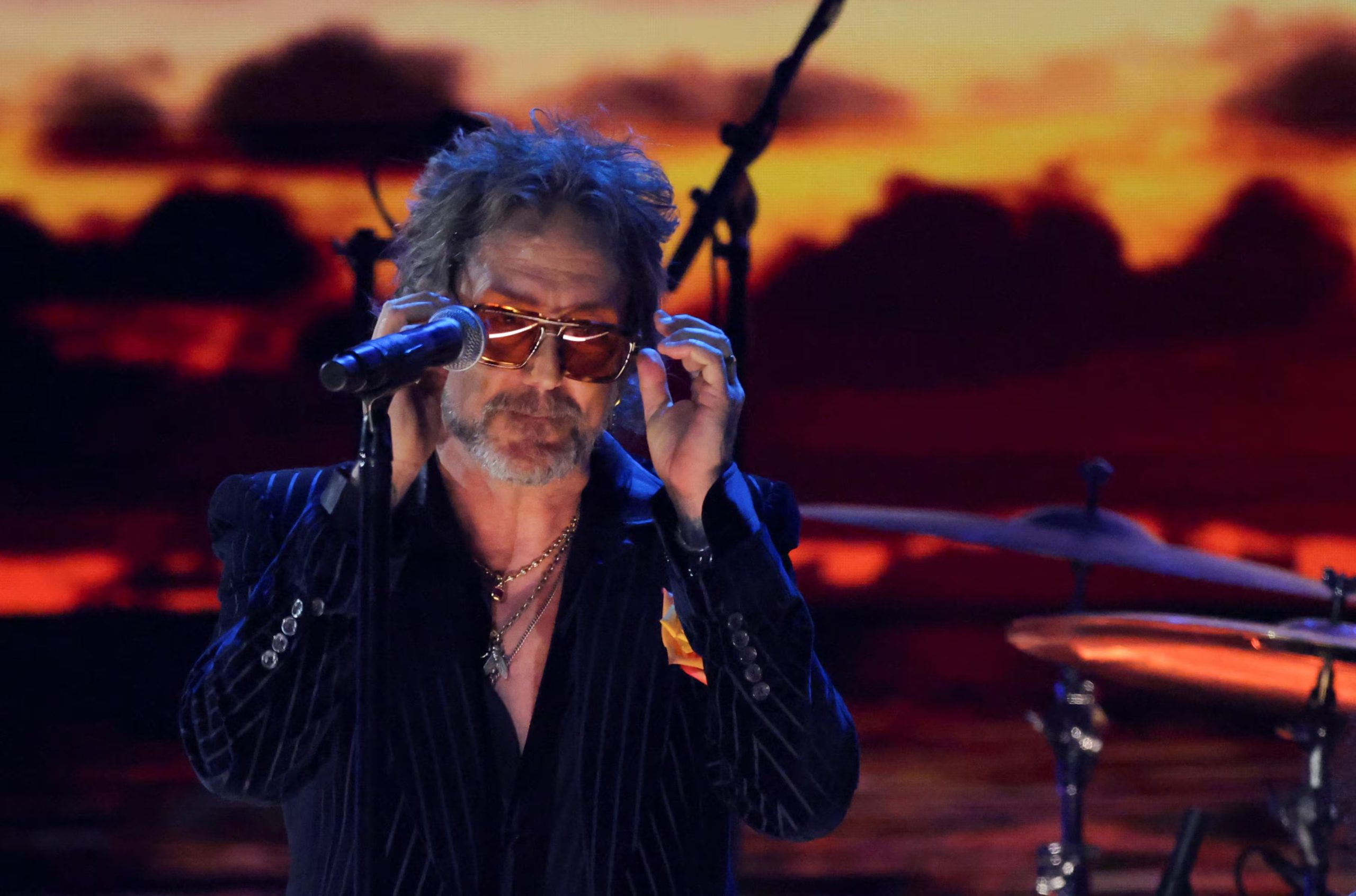 El nuevo álbum de The Black Crowes, A Pound Of Feathers, marca una etapa transformadora en la creatividad de los hermanos Robinson (REUTERS/Daniel Cole)