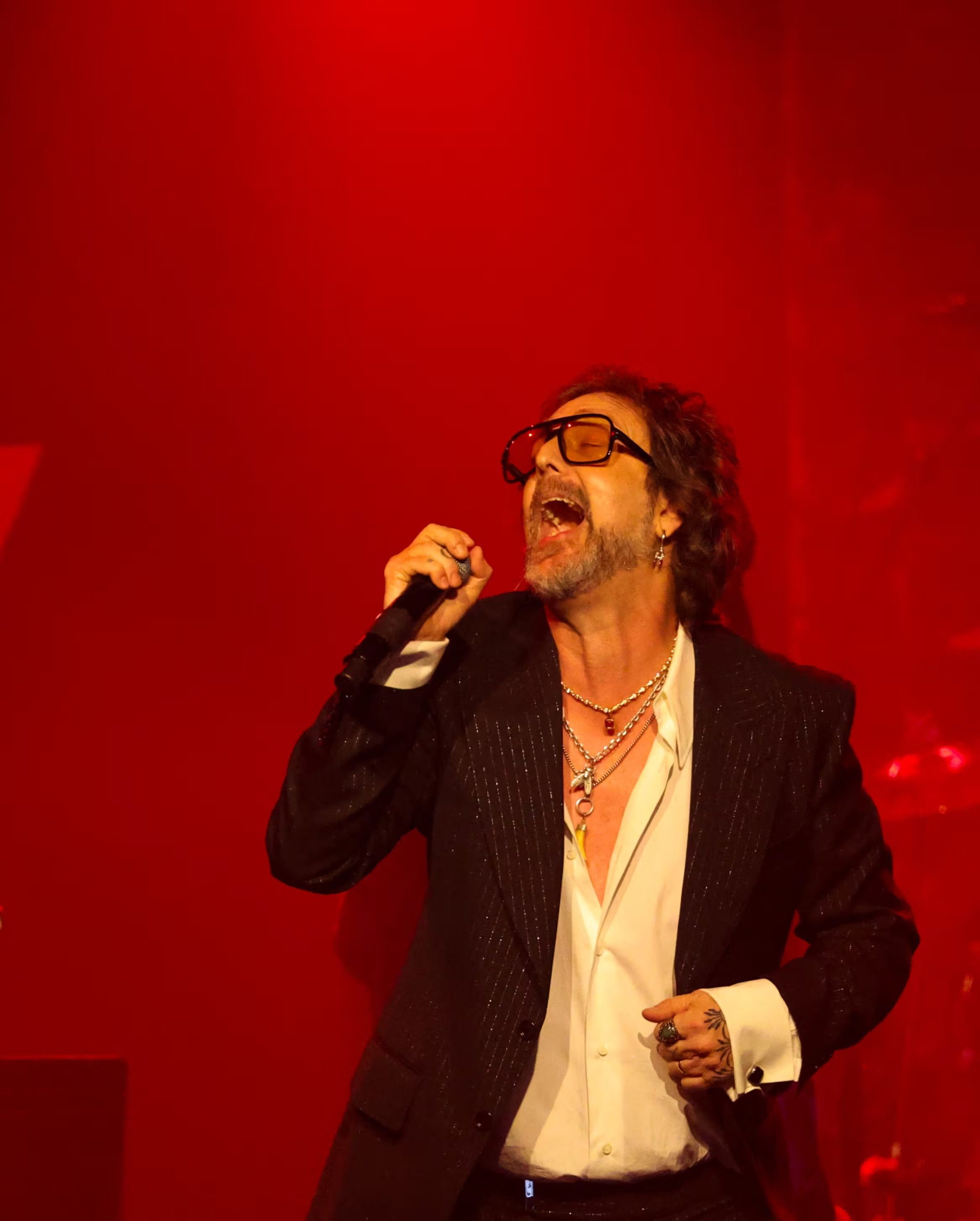 El lanzamiento global de A Pound Of Feathers y la gira con Guns N’ Roses representan una etapa prolífica para The Black Crowes en la industria musical (REUTERS/Mario Anzuoni)