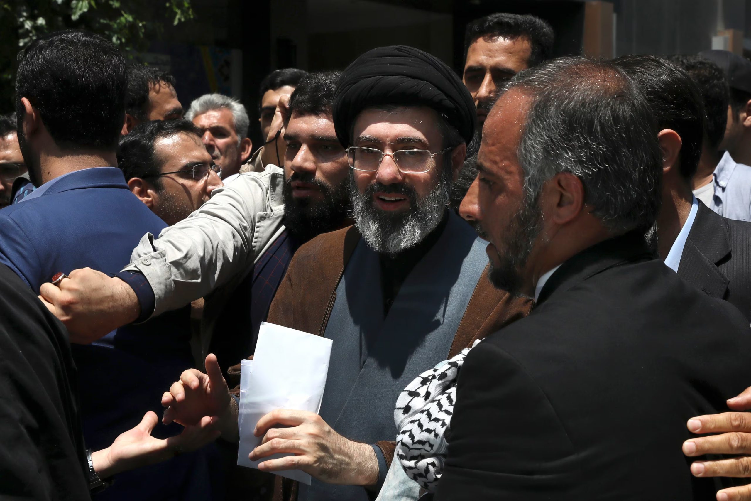 Mojtaba Khamenei durante el acto anual del Día de Jerusalén en Teherán (AP Foto/Vahid Salemi, archivo)