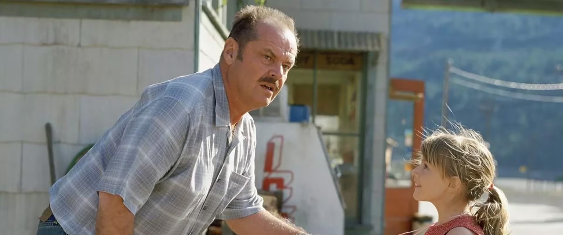 Jack Nicholson en le papel de un policía retirado, obsesionado con un asesino serial, al punto de usar de señuelo a la pequeña hija de una amiga, en The Pledge', dirigida por Sean Penn