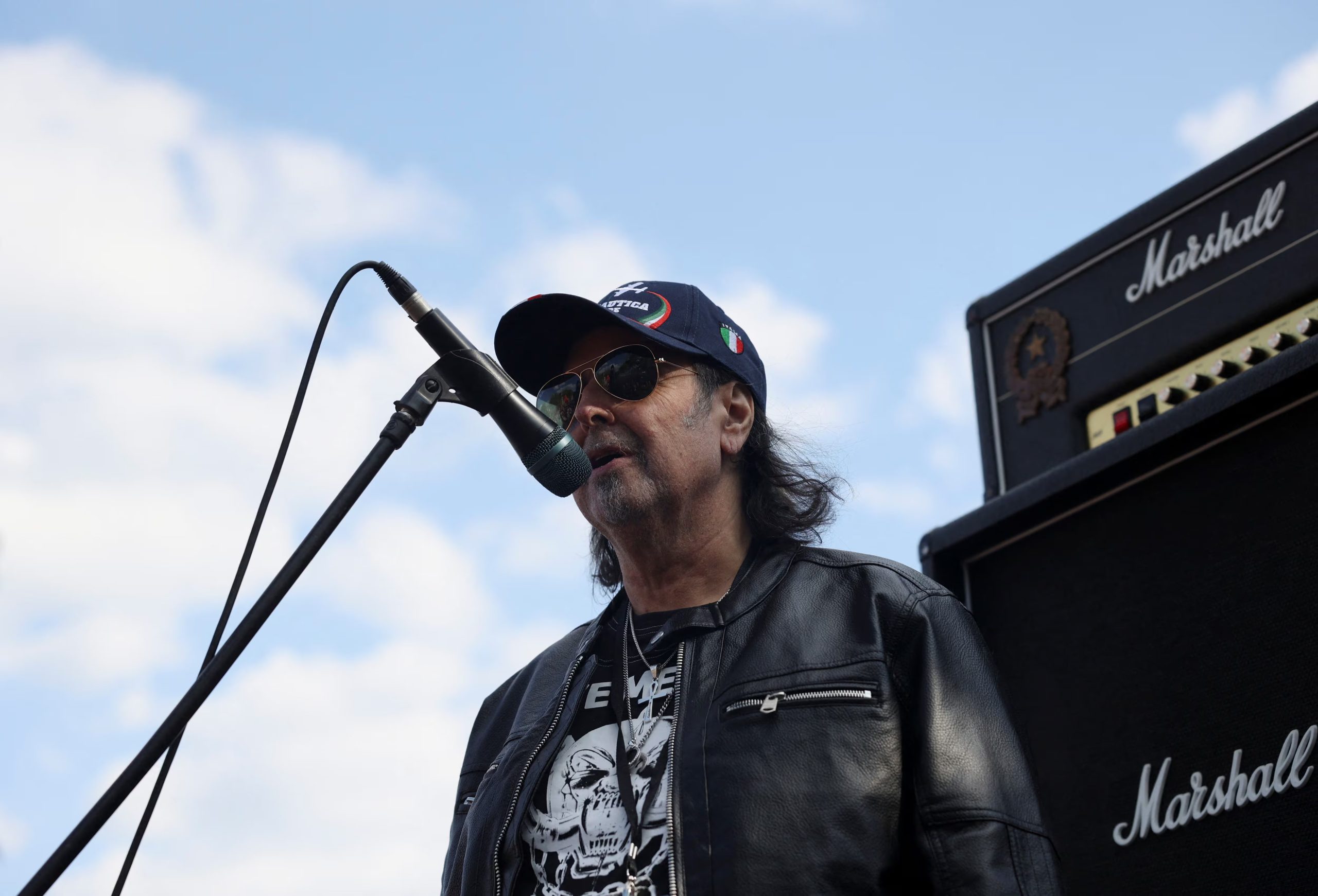 Phil Campbell contribuyó en más de 16 álbumes de Motorhead. REUTERS/Temilade Adelaja
