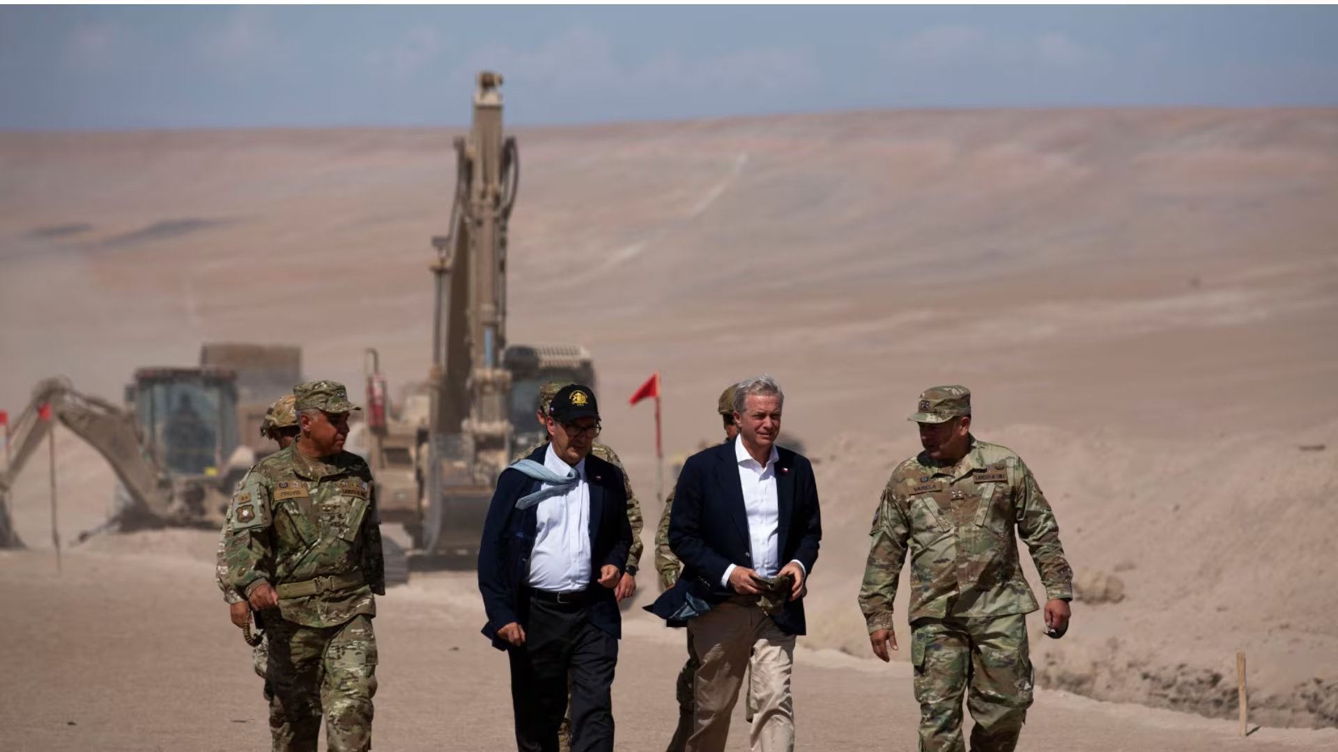 Crisis migratoria podría repetirse en la frontera por plan de Kast, advierte experto