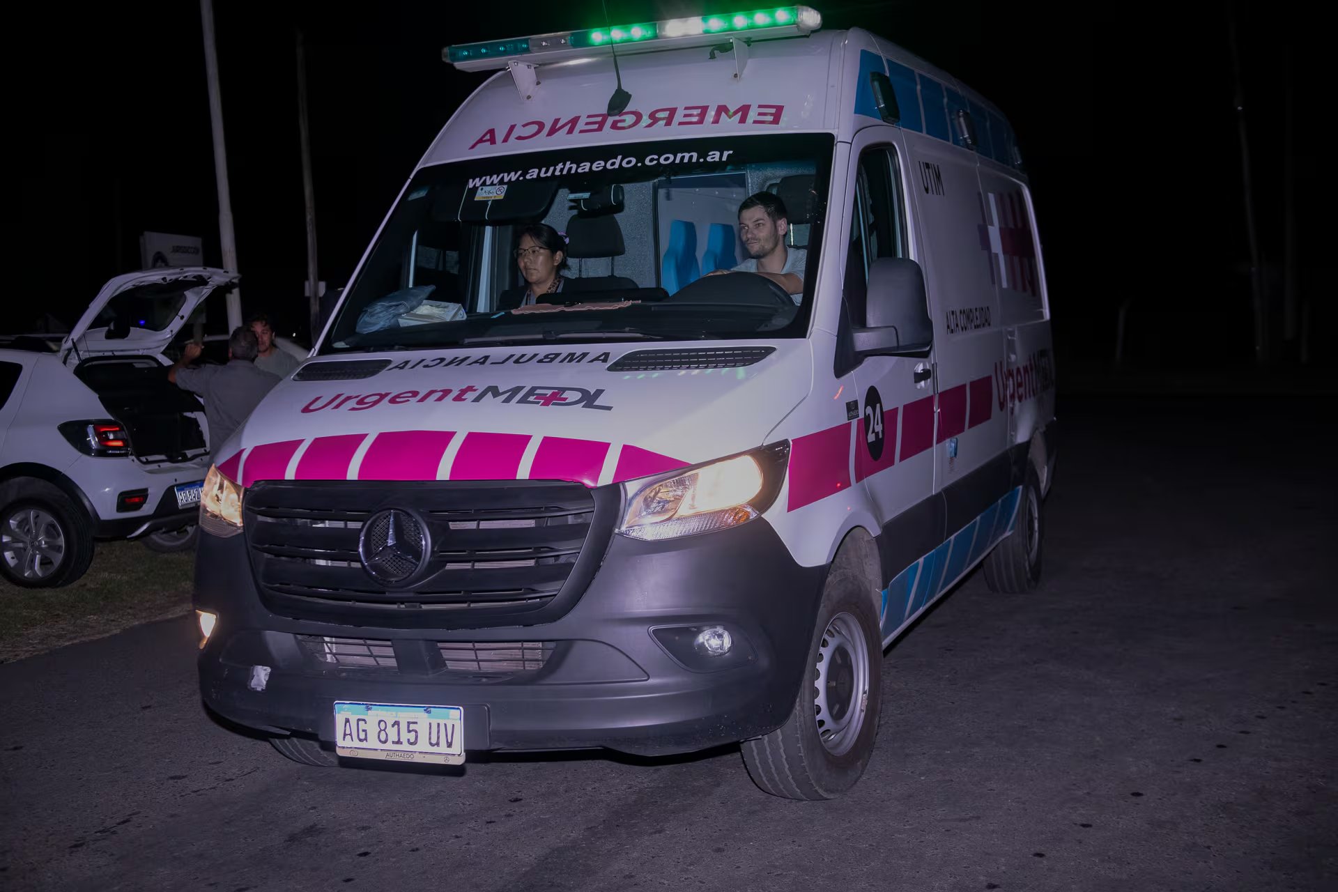 Una ambulancia lo espera en el lugar 