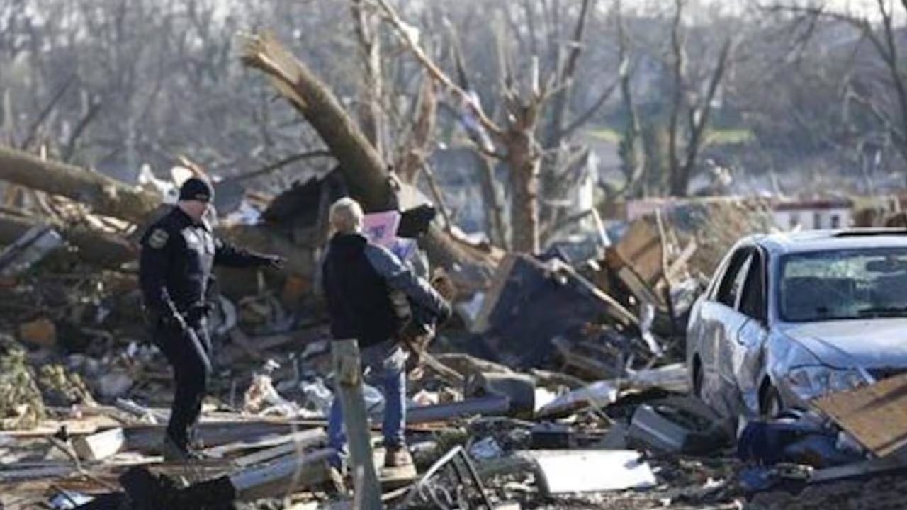 Michigan y Oklahoma fueron los estados más afectados por tornados que destruyeron viviendas, interrumpieron servicios y bloquearon numerosas carreteras (Reuters)