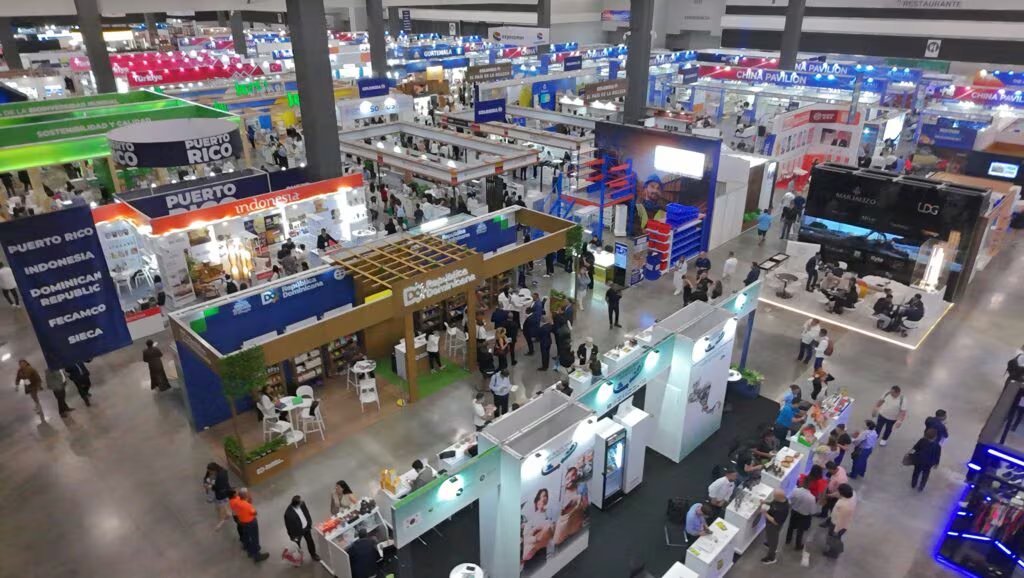 En el evento se generaron más de 19.000 contratos entre empresarios y compradores de 36 países a través de reuniones, citas programadas y una rueda internacional de negocios con foco en logística y comercio exterior (Foto: Cámara de Comercio, Industrias y Agricultura de Panamá)